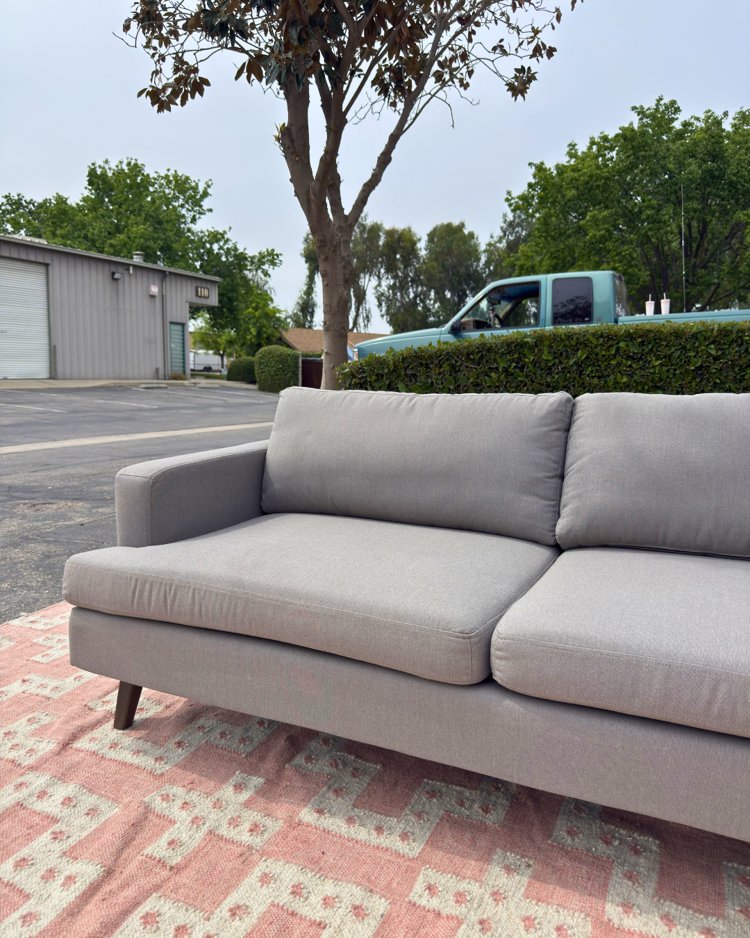 Albany Park 75" Lido Sofa