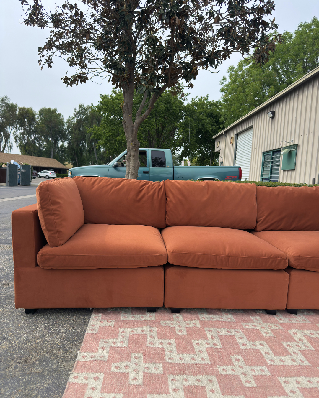 Albany Park Kova 6PC Sectional