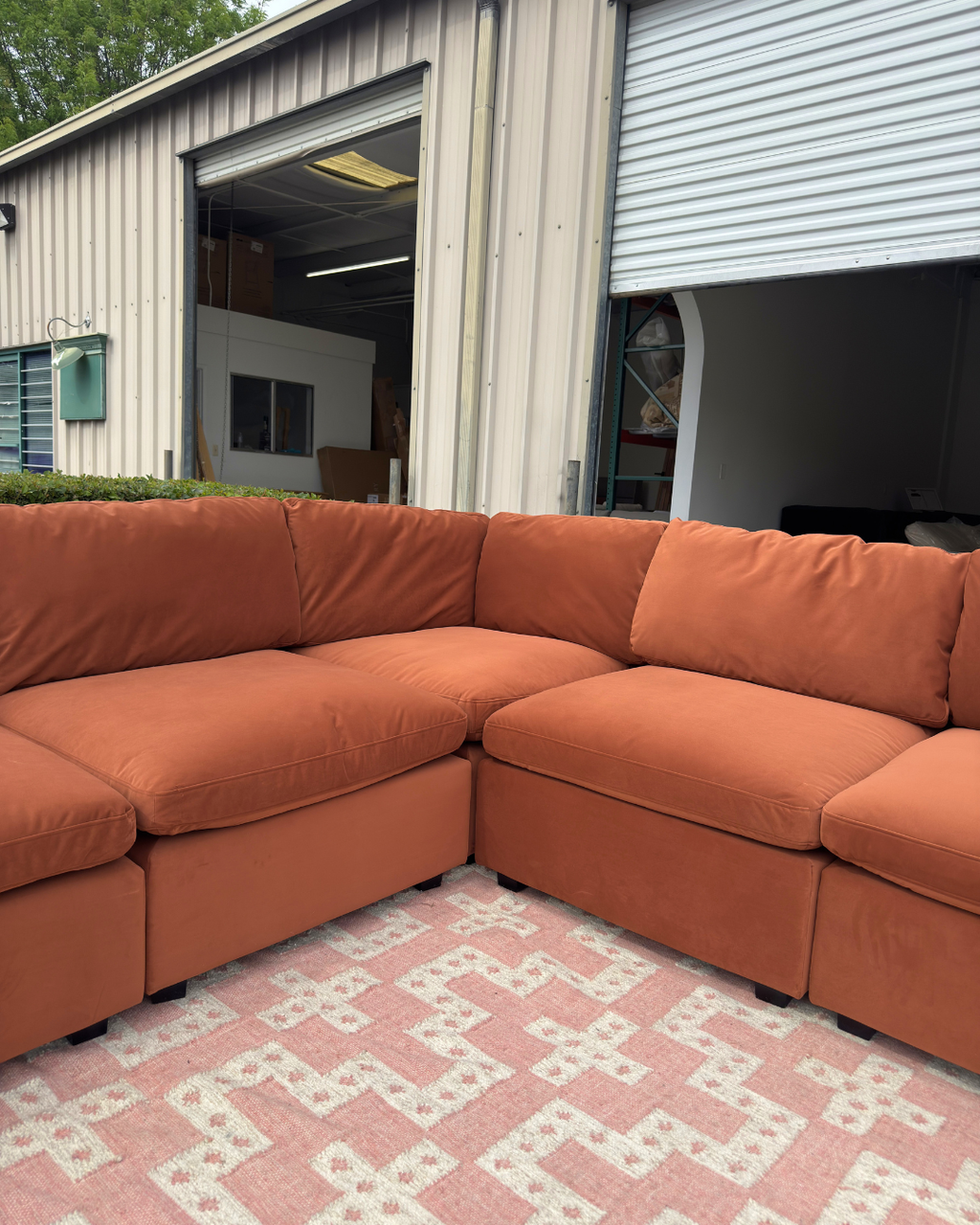 Albany Park Kova 6PC Sectional