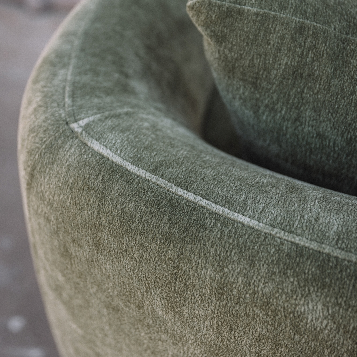Alice Swivel Chair