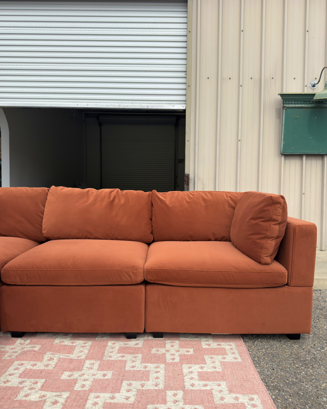 Albany Park Kova 6PC Sectional