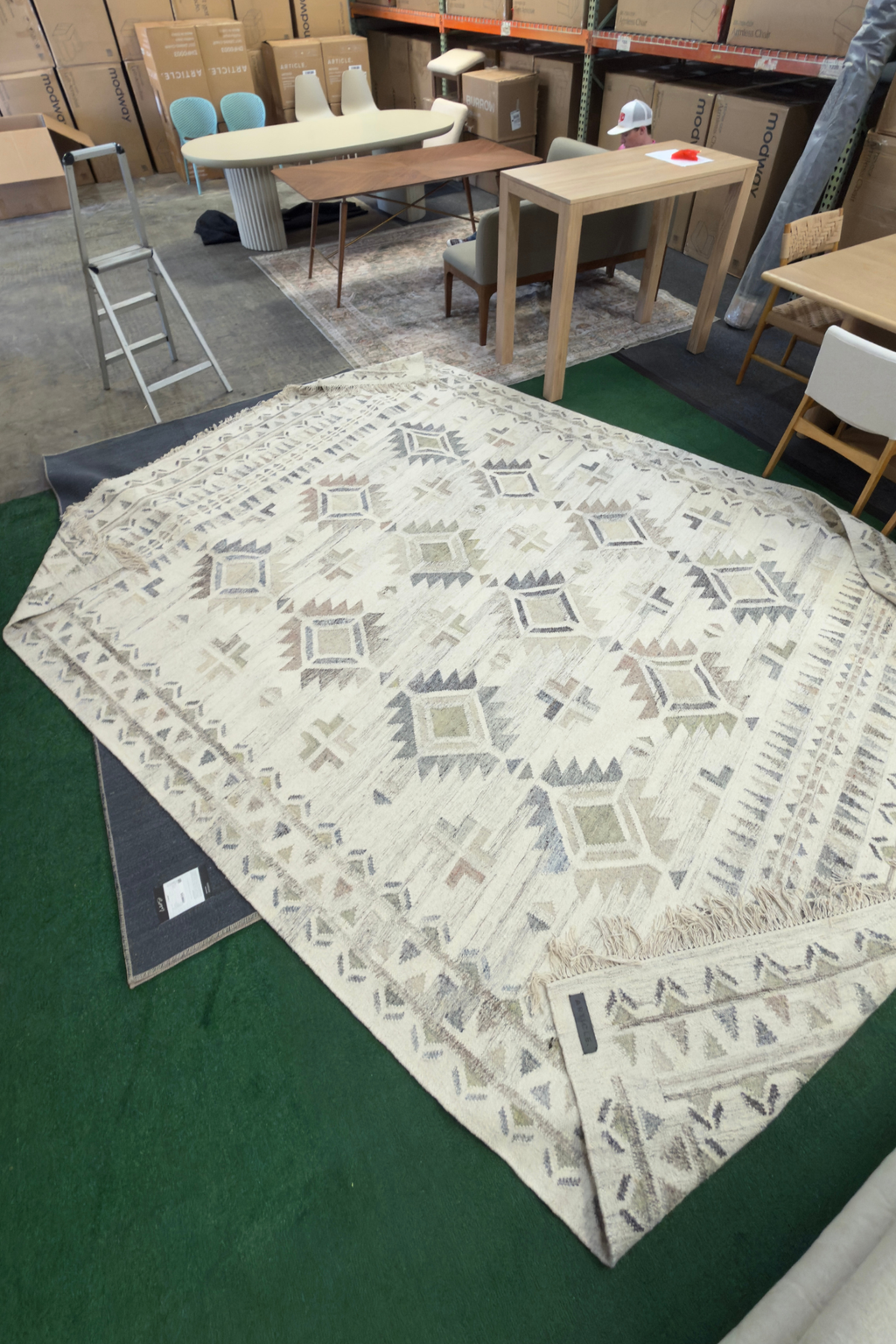 Article Tida Rug 9 X 12 - Silver Etch