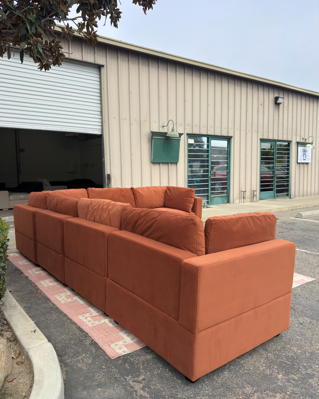 Albany Park Kova 6PC Sectional