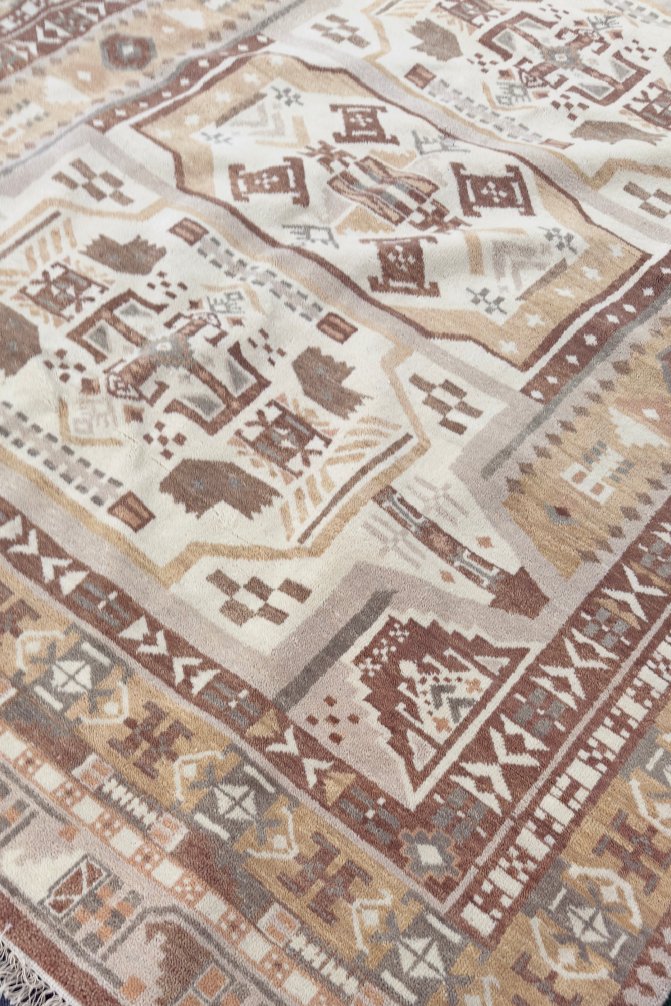 The Citizenry - Saraja Hand-Knotted Area Rug - 8x10