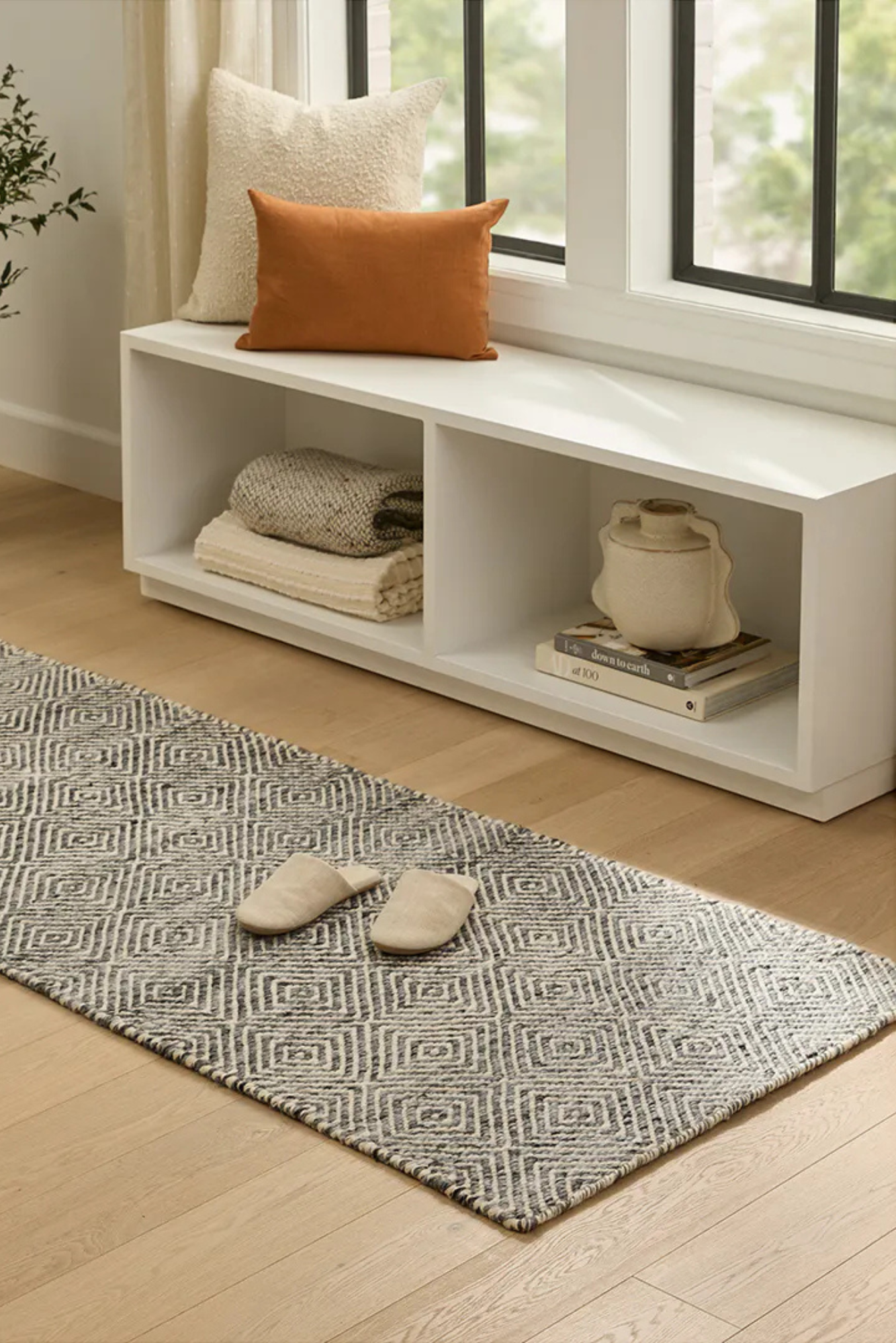 Article Bovi 2.5 X 8 Runner - Silver Gray