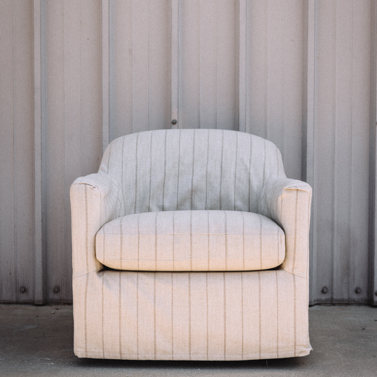 Polly Slipcover Swivel Chair
