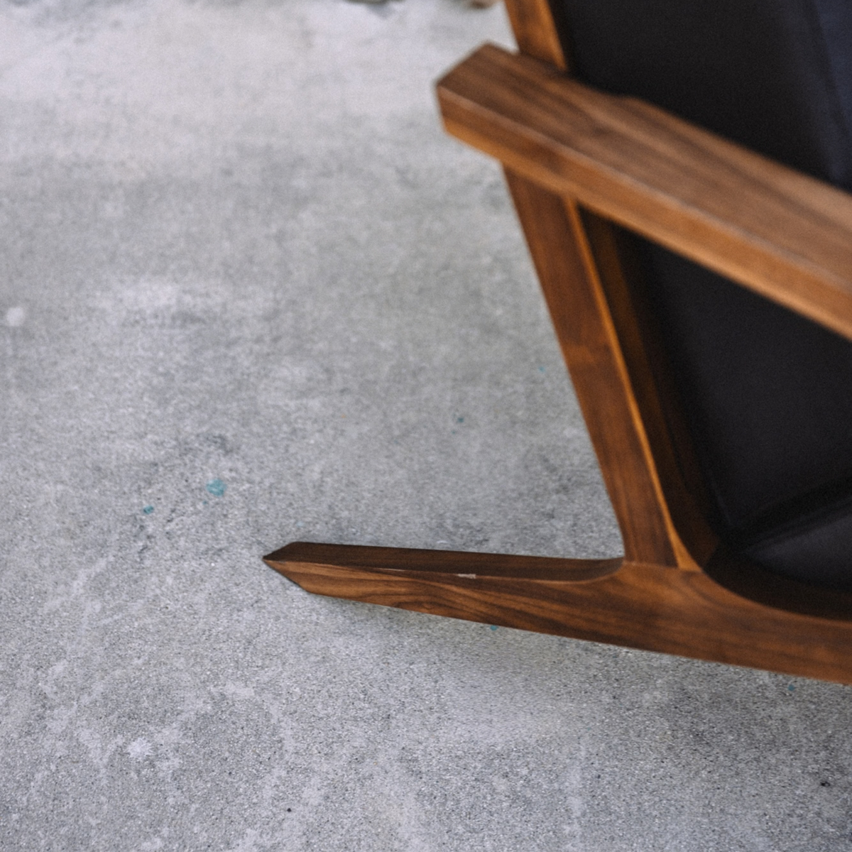 Article Otio 26" Leather Lounge Set - Walnut And Black