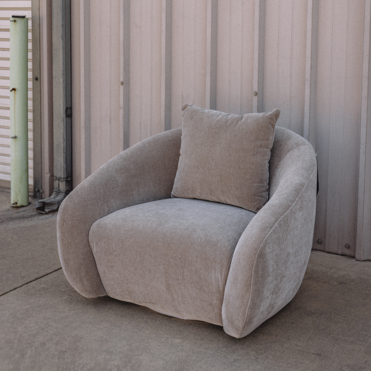 Serena Swivel Chair