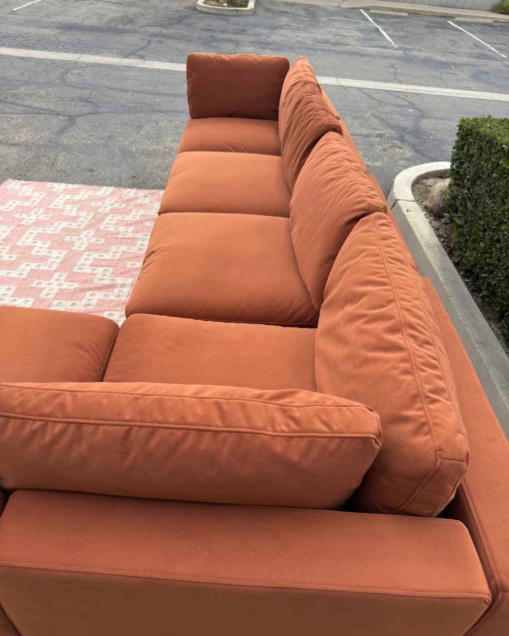 Albany Park Kova 6PC Sectional