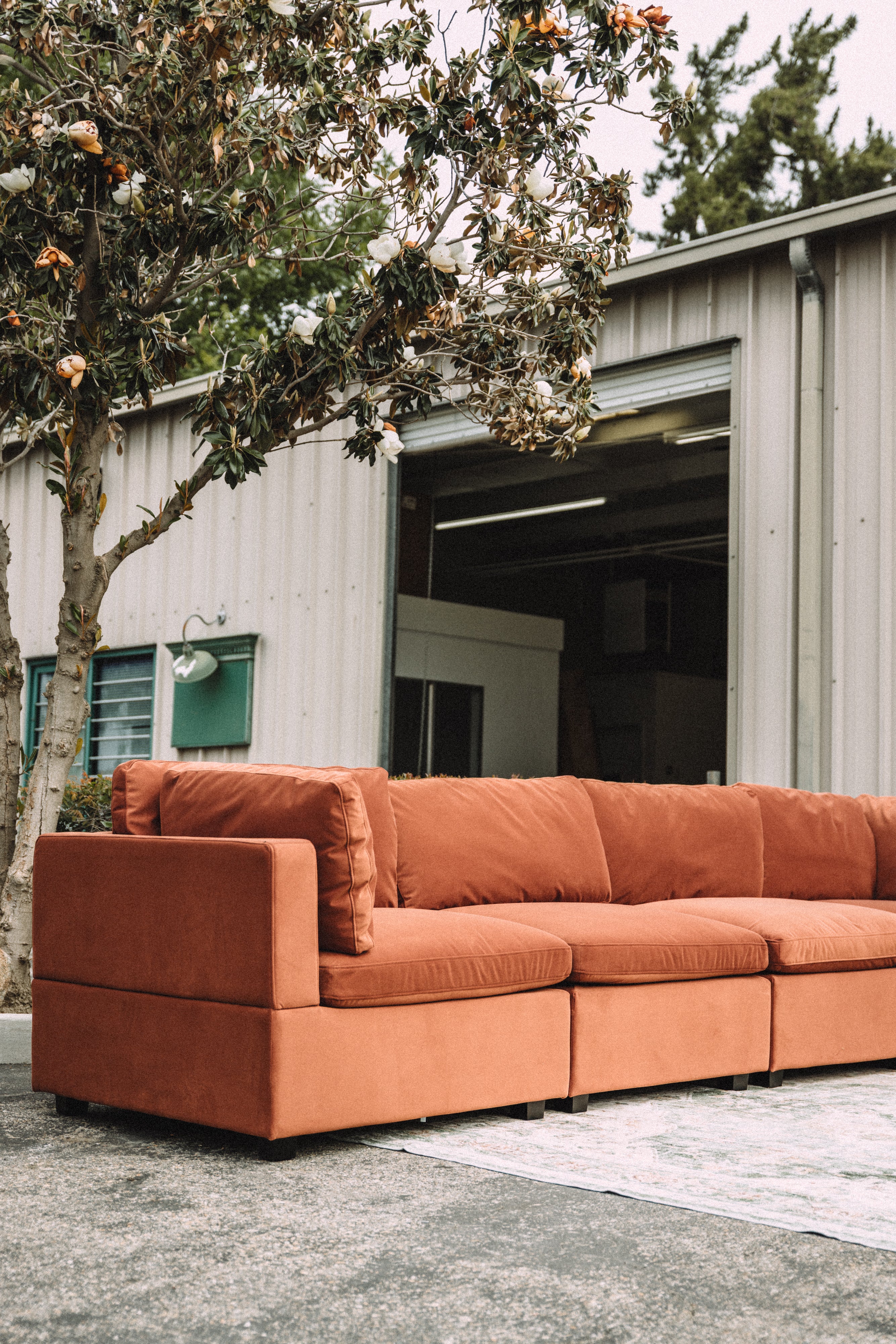Albany Park Kova 6PC Sectional