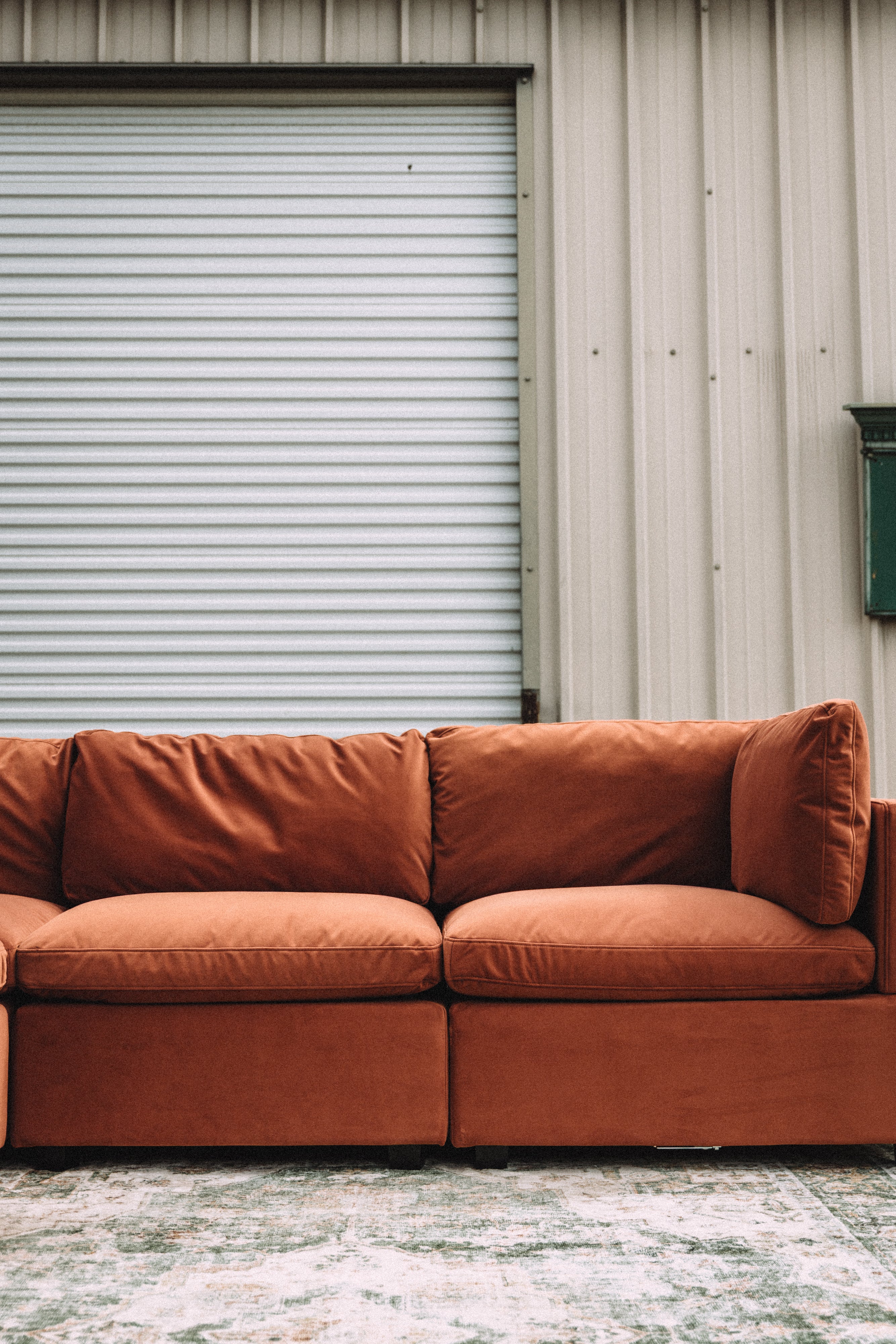 Albany Park Kova 6PC Sectional