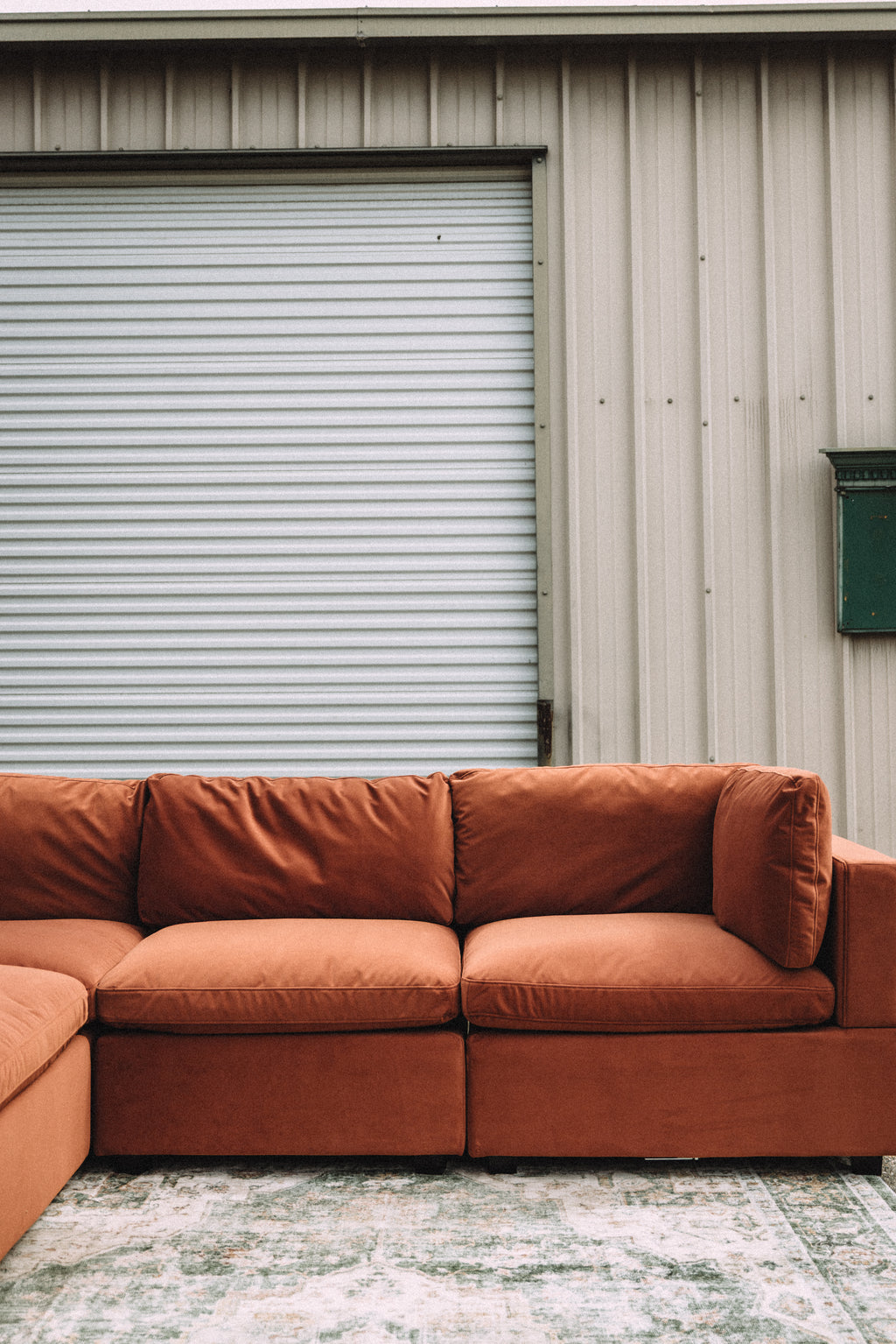 Albany Park Kova 6PC Sectional