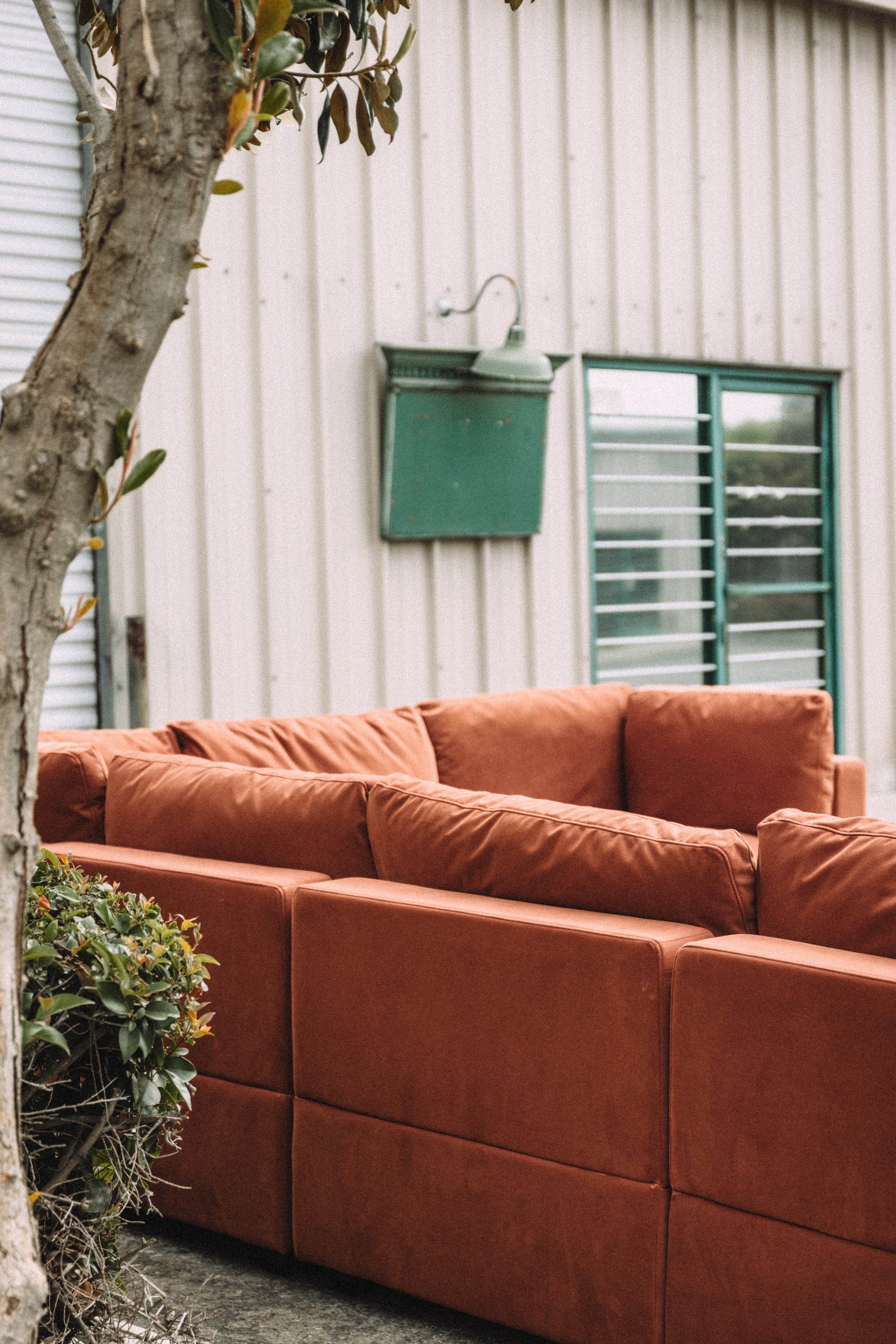 Albany Park Kova 6PC Sectional