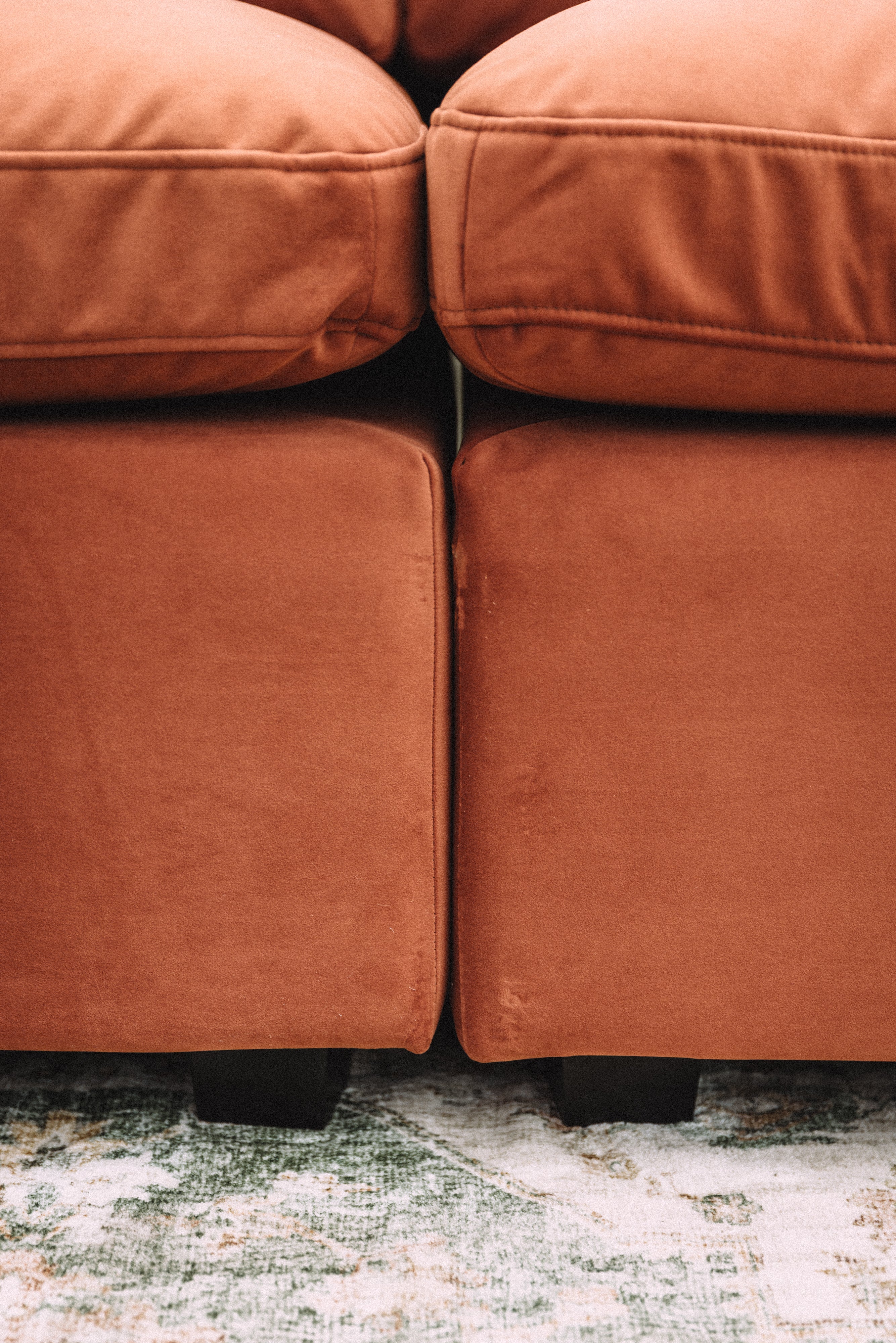 Albany Park Kova 6PC Sectional