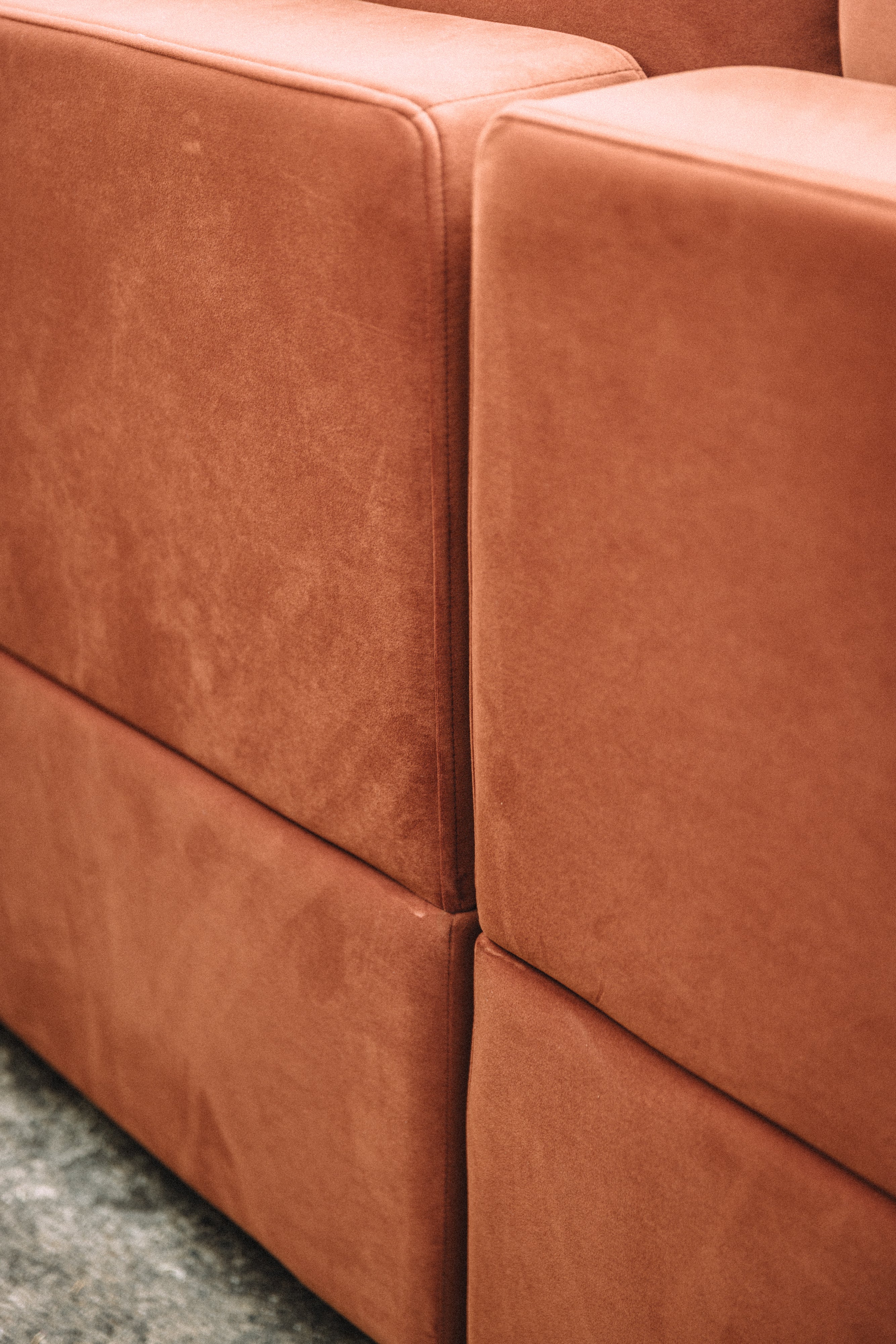 Albany Park Kova 6PC Sectional