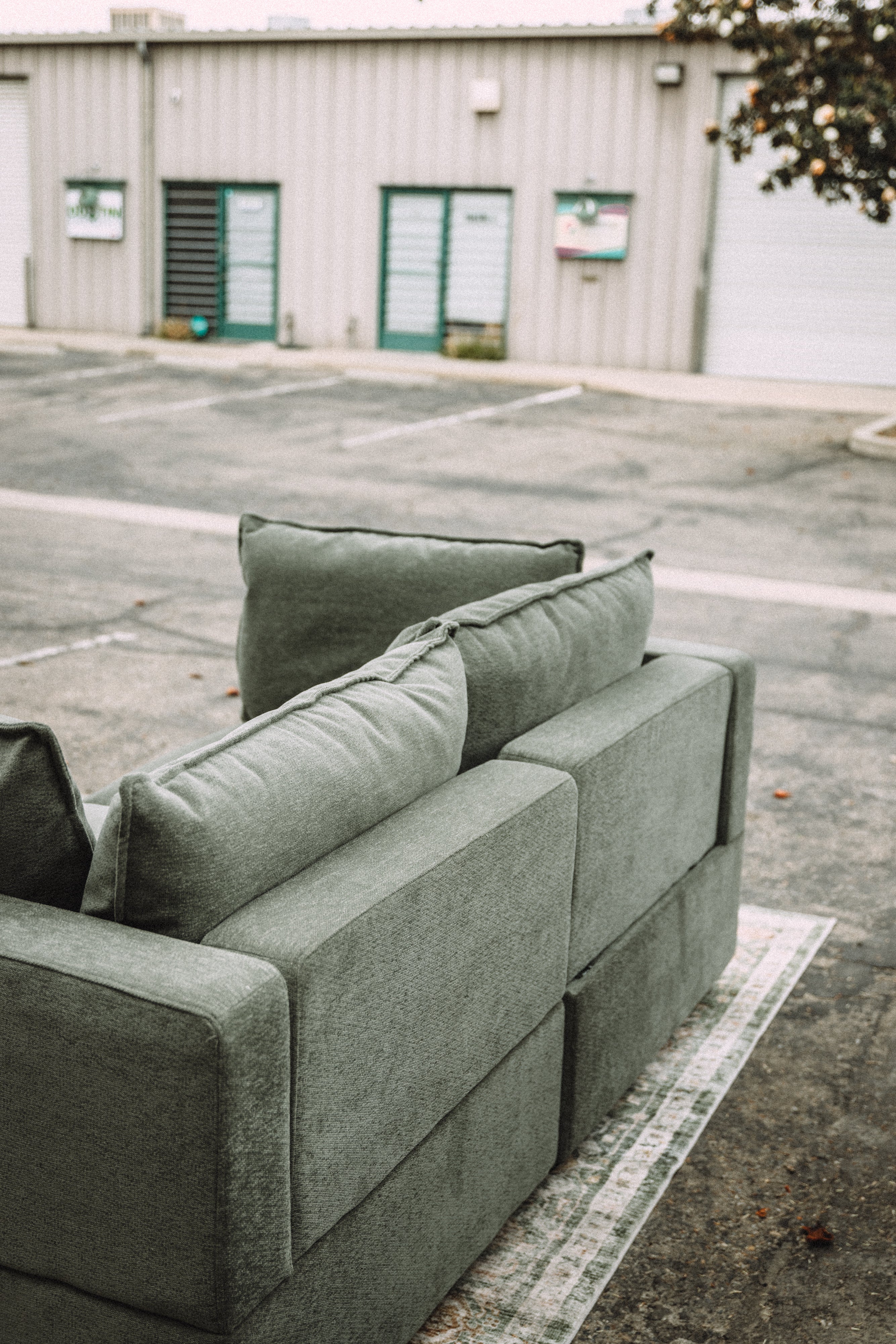 Albany Park Kova 2PC Loveseat