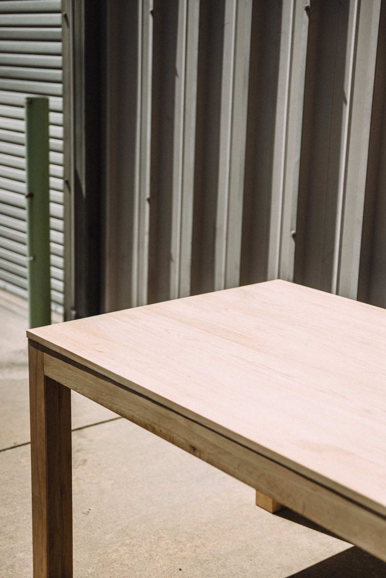 Tikamoon Eden Solid Oak Extendable Table for 6 to 10 people