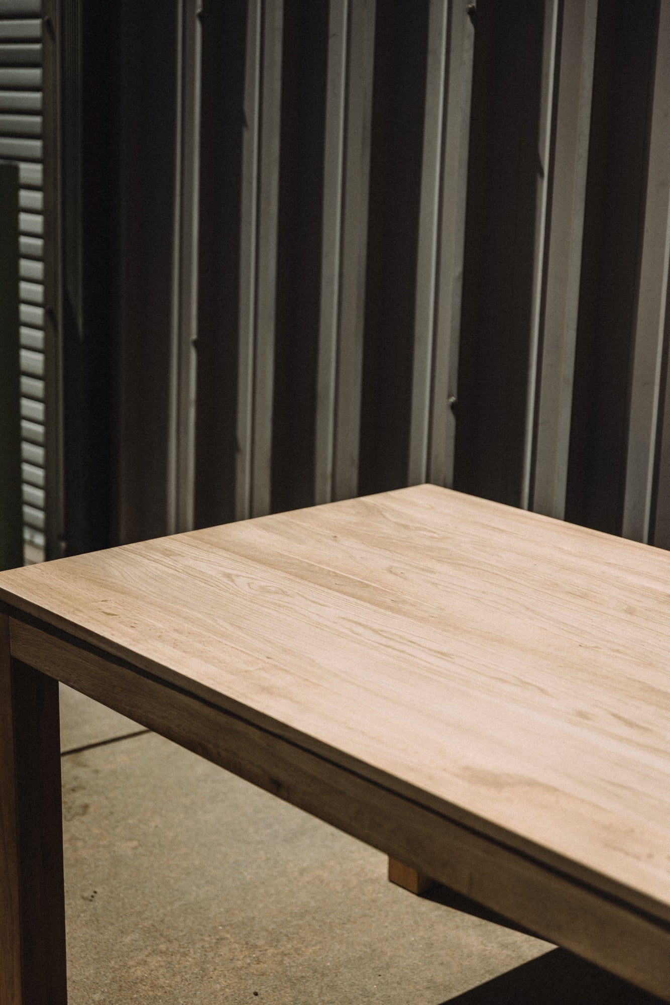 Tikamoon Eden Solid Oak Extendable Table for 6 to 10 people