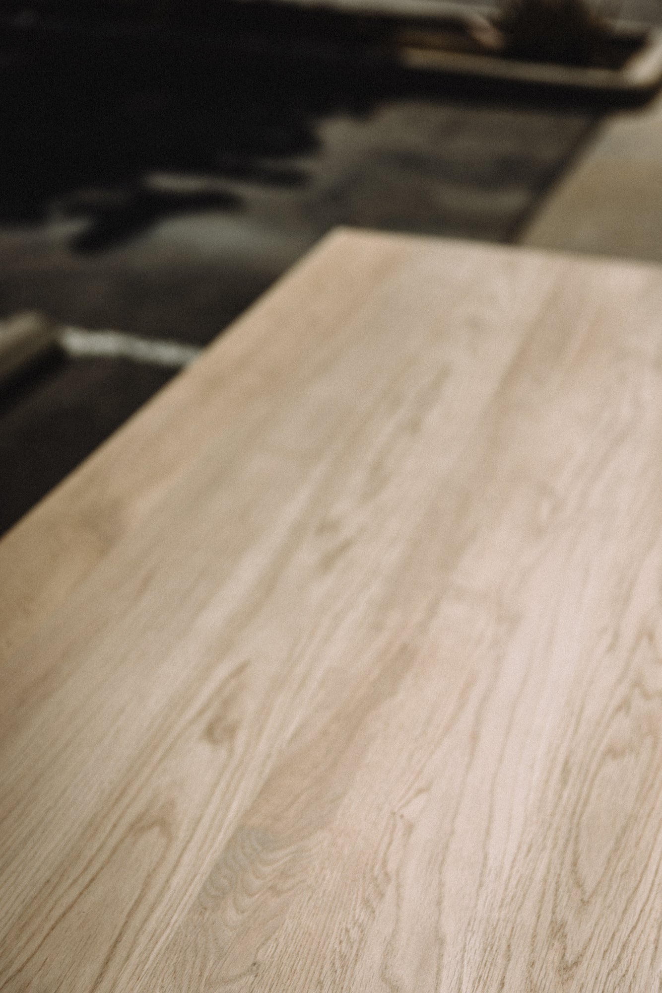 Tikamoon Eden Solid Oak Extendable Table for 6 to 10 people
