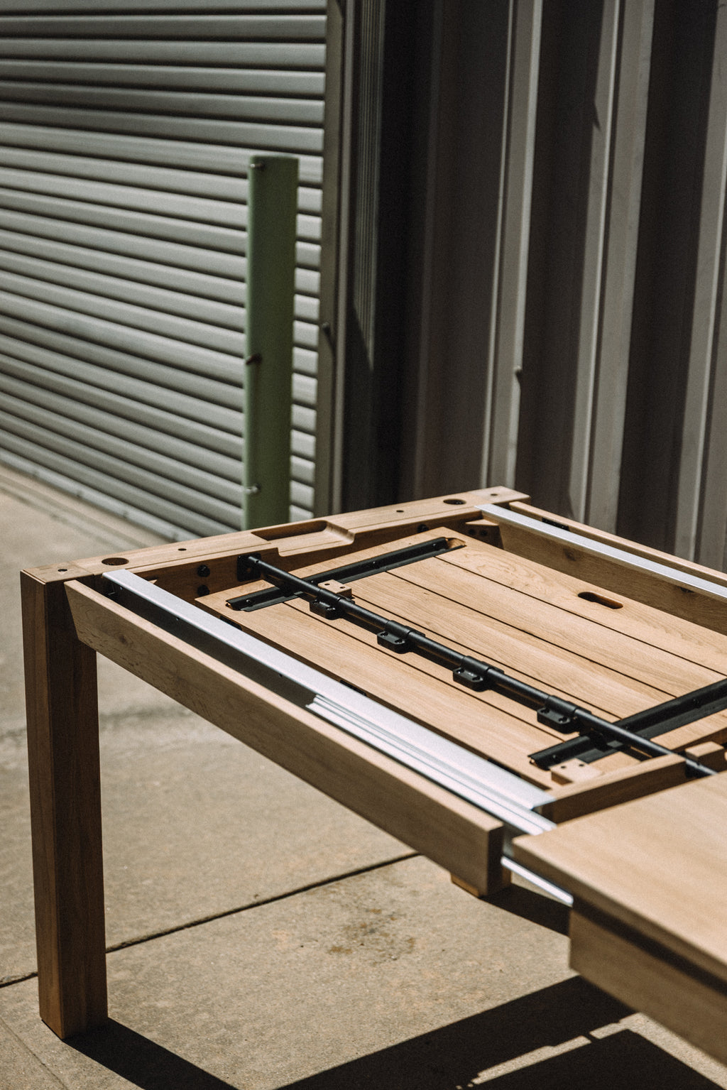 Tikamoon Eden Solid Oak Extendable Table for 6 to 10 people