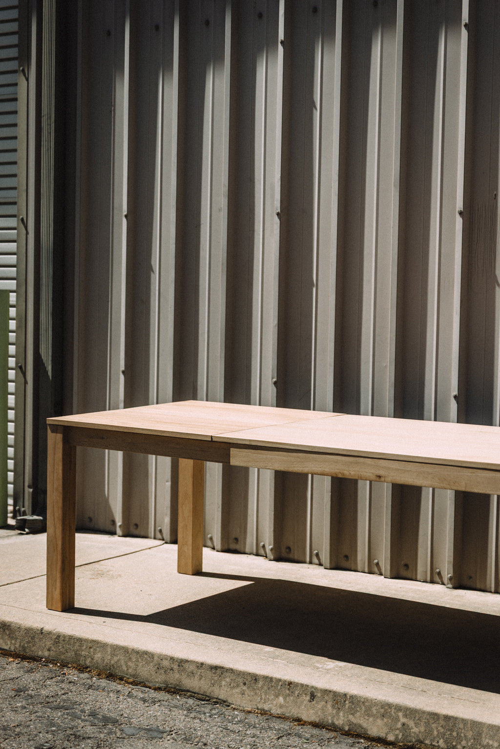Tikamoon Eden Solid Oak Extendable Table for 6 to 10 people