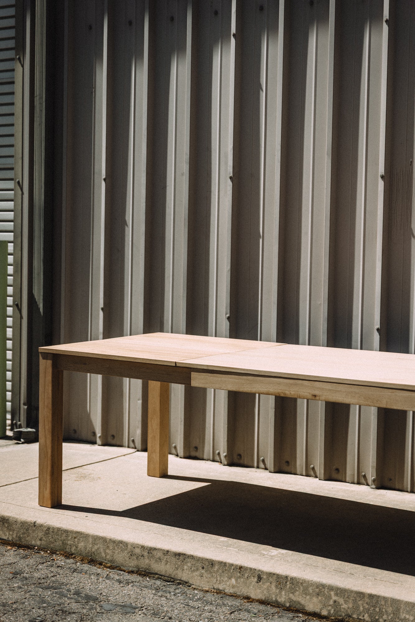 Tikamoon Eden Solid Oak Extendable Table for 6 to 10 people
