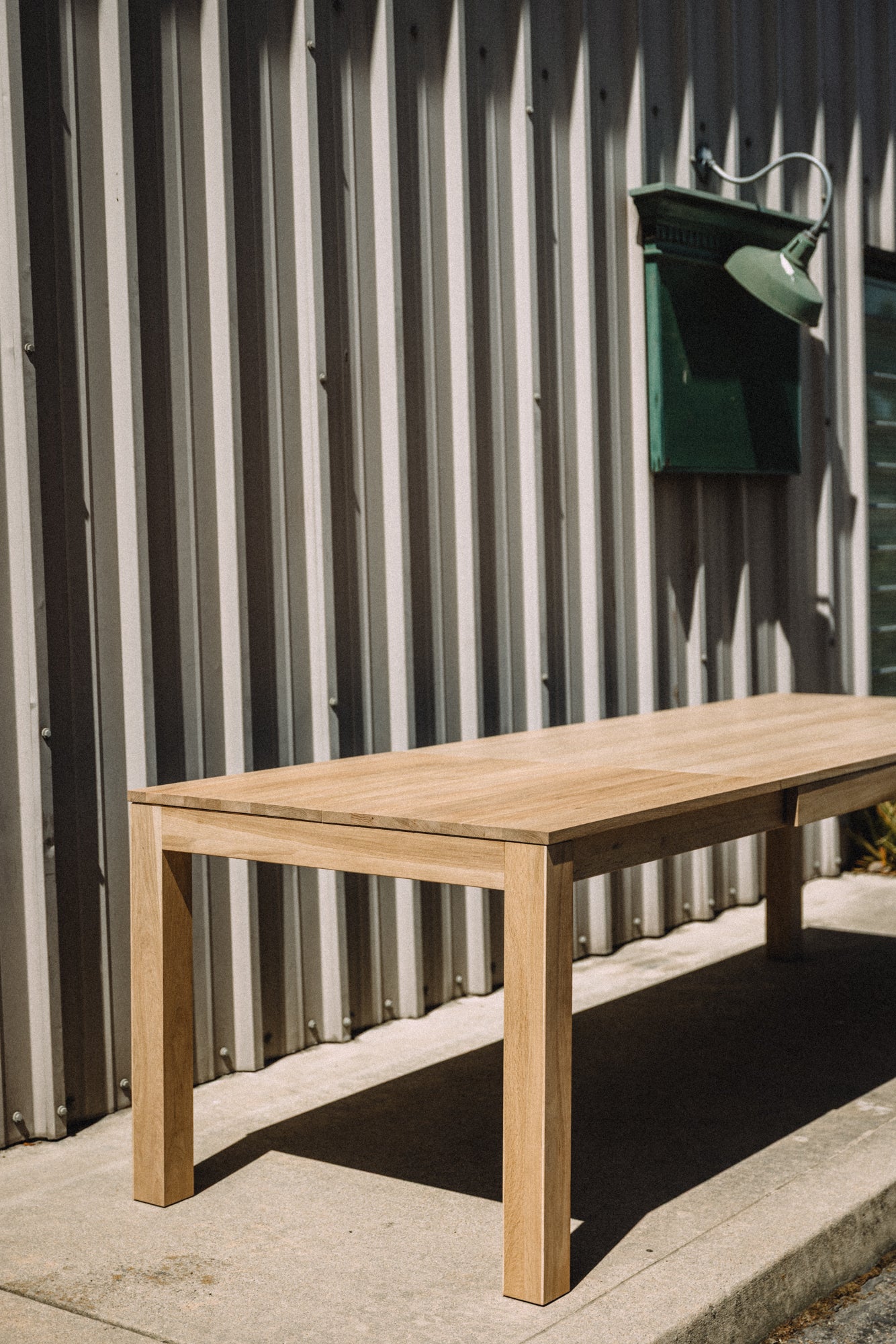 Tikamoon Eden Solid Oak Extendable Table for 6 to 10 people