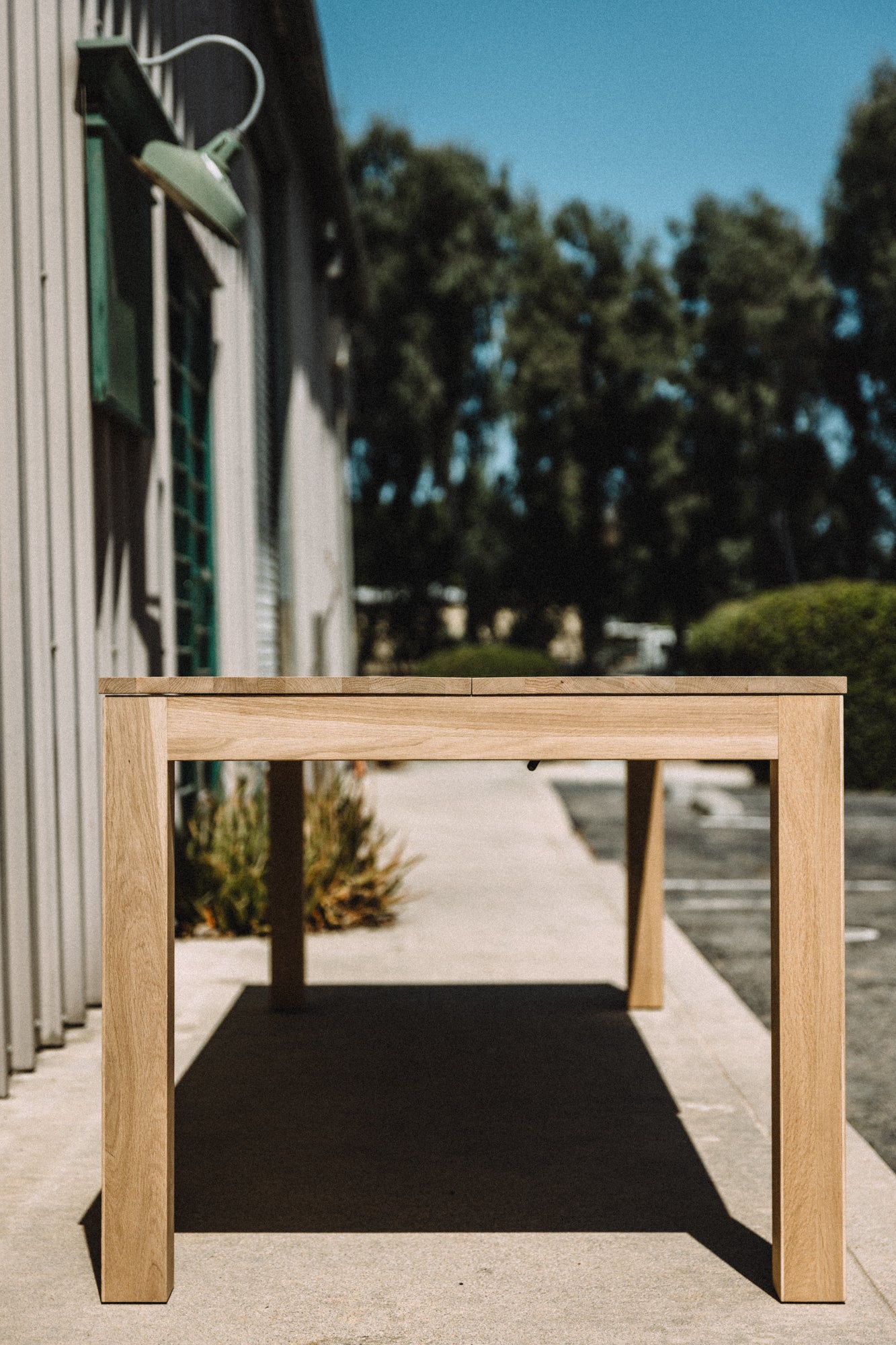 Tikamoon Eden Solid Oak Extendable Table for 6 to 10 people