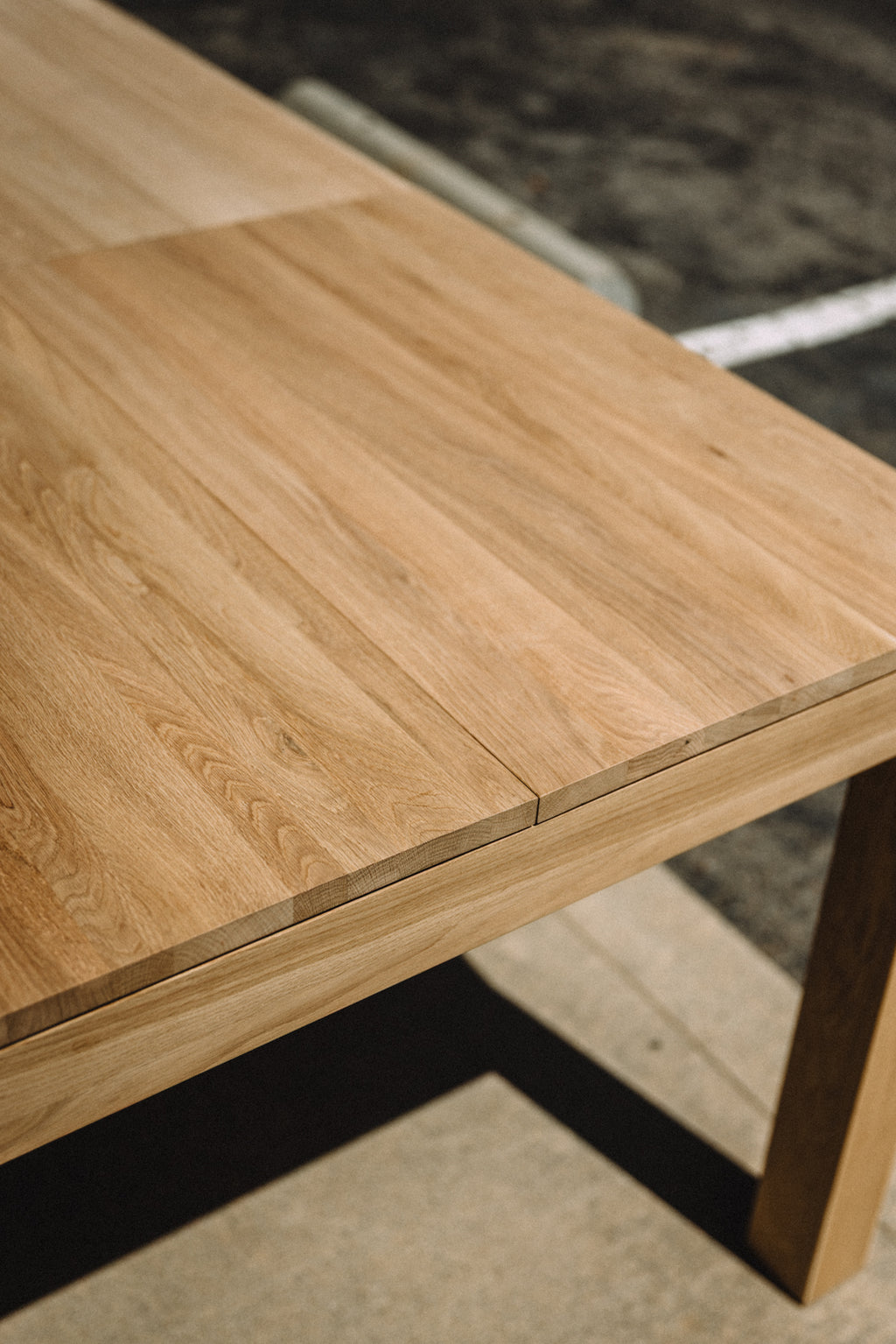 Tikamoon Eden Solid Oak Extendable Table for 6 to 10 people