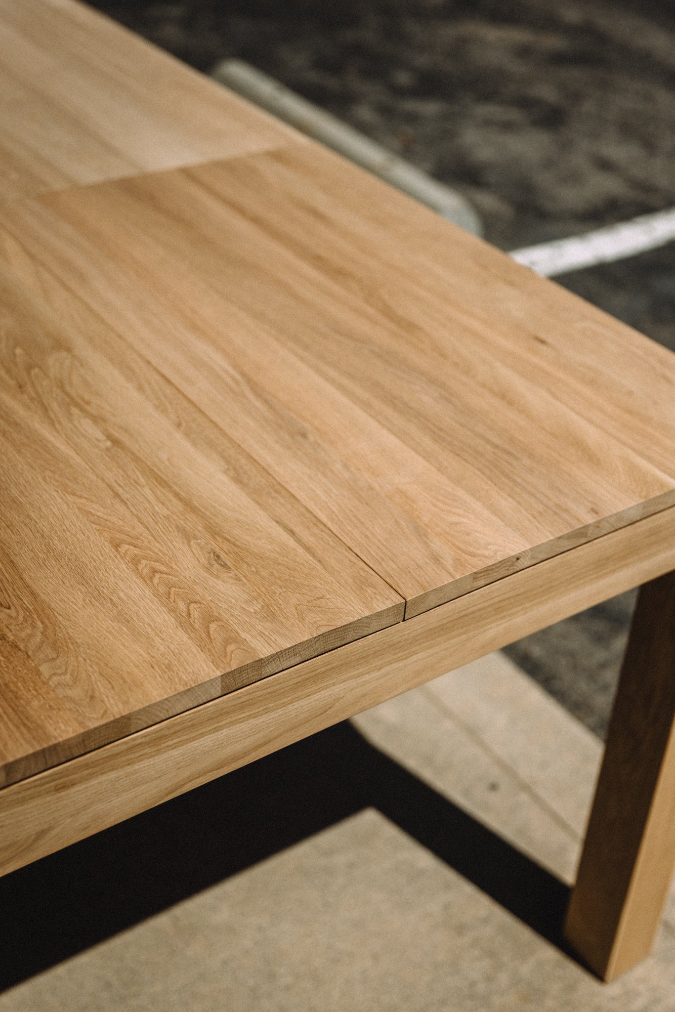Tikamoon Eden Solid Oak Extendable Table for 6 to 10 people
