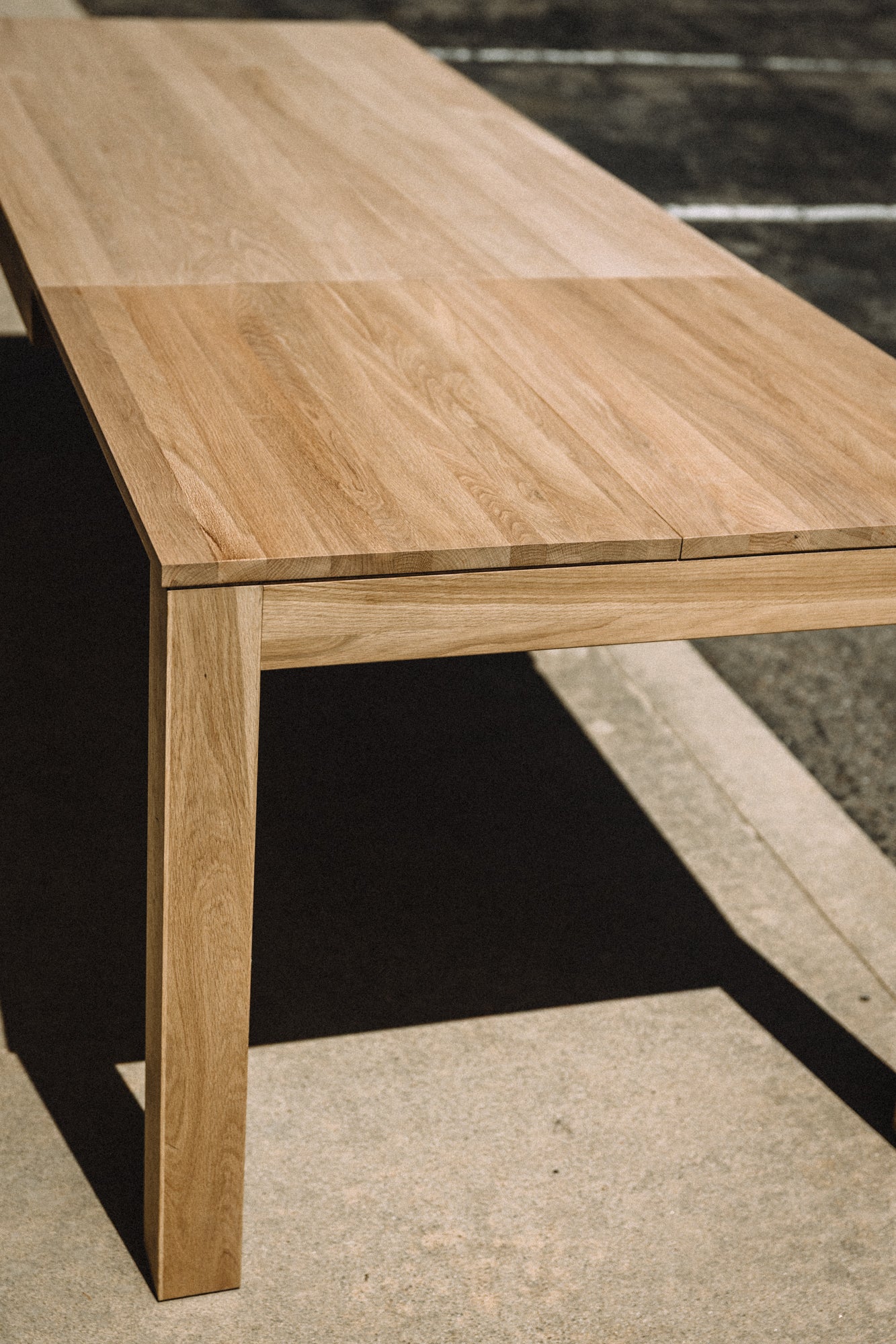 Tikamoon Eden Solid Oak Extendable Table for 6 to 10 people