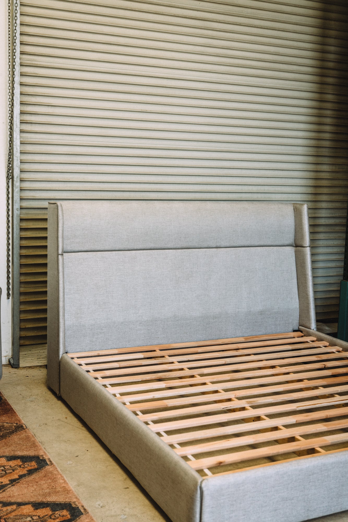 MODLOFT Bond Platform Bed King Size
