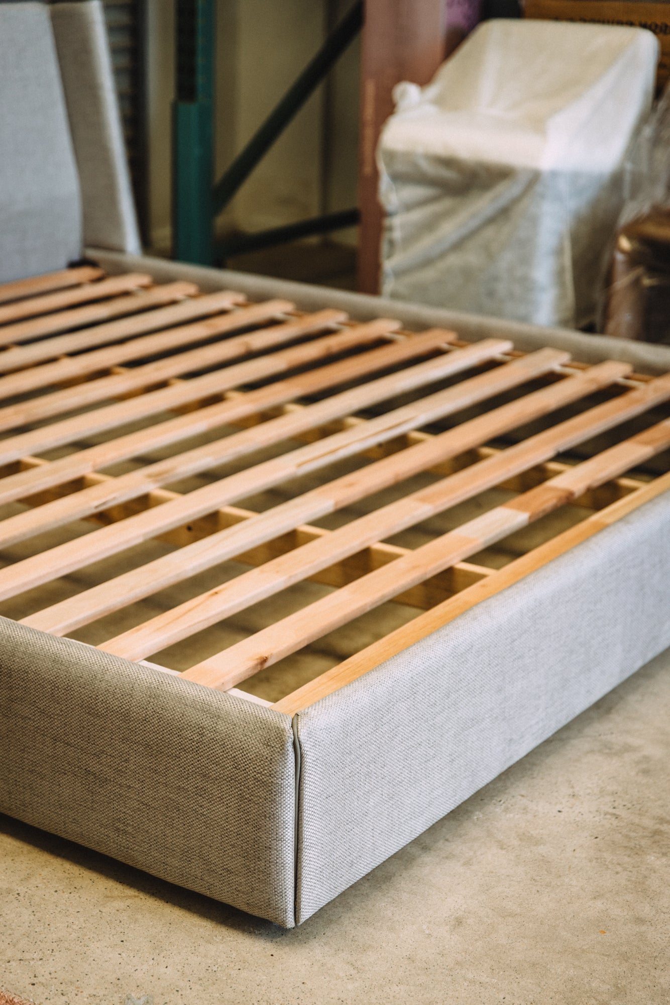 MODLOFT Bond Platform Bed King Size