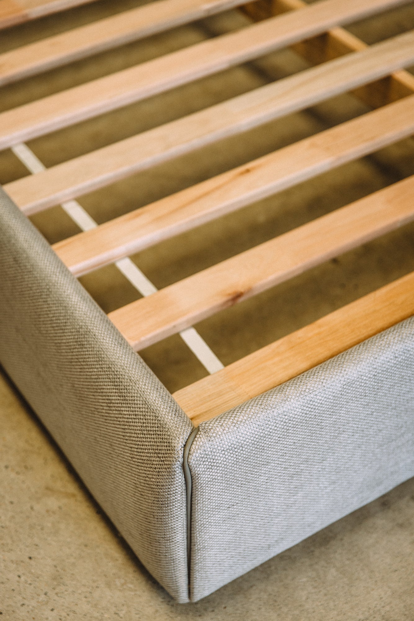 MODLOFT Bond Platform Bed King Size