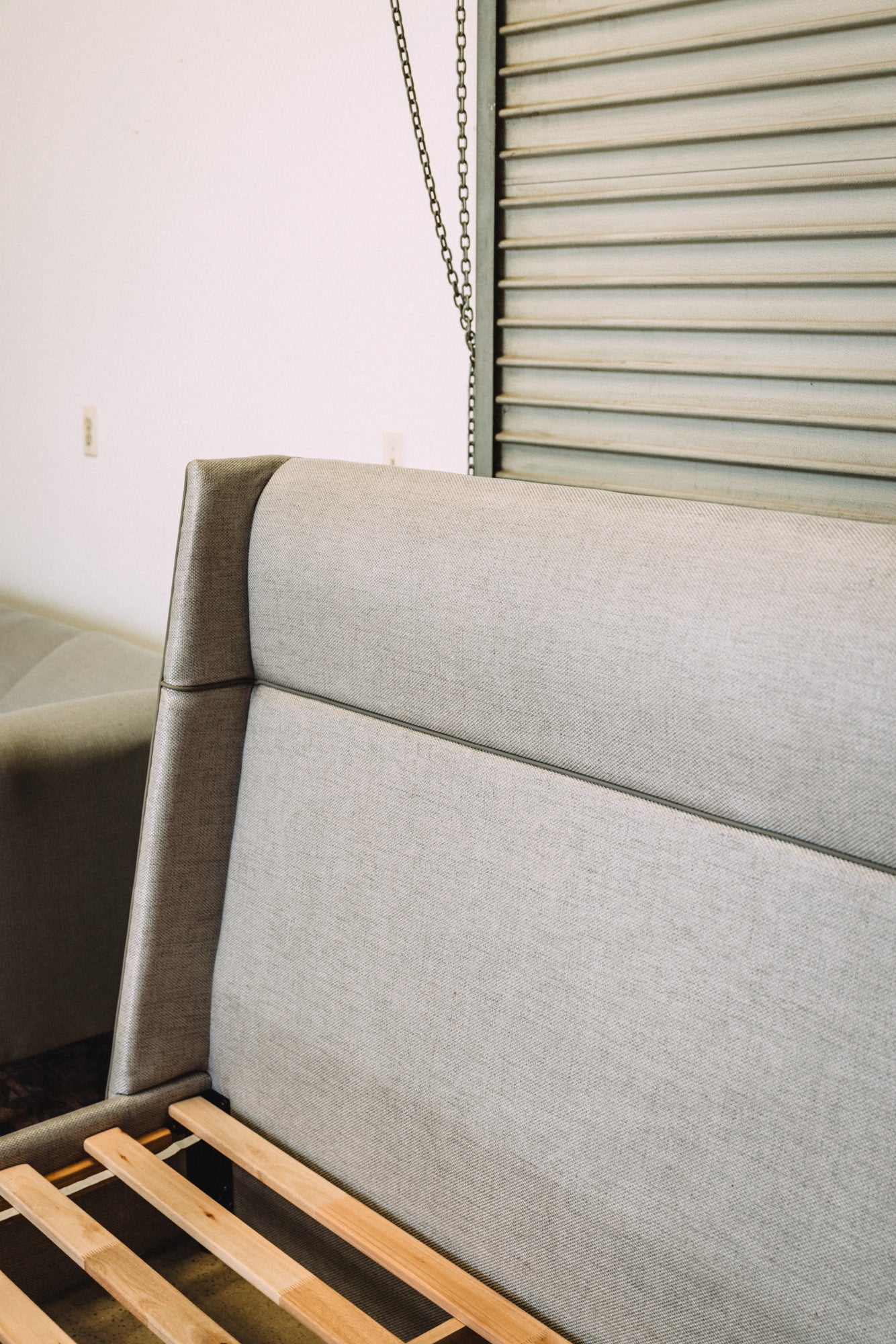 MODLOFT Bond Platform Bed King Size