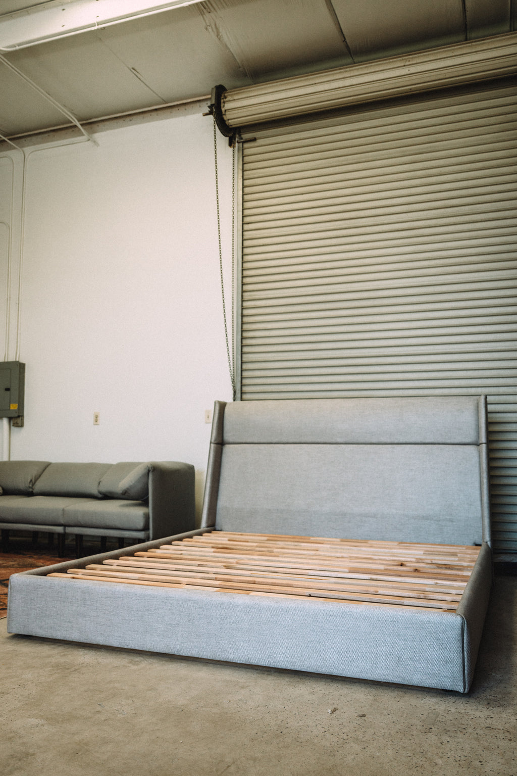 MODLOFT Bond Platform Bed King Size
