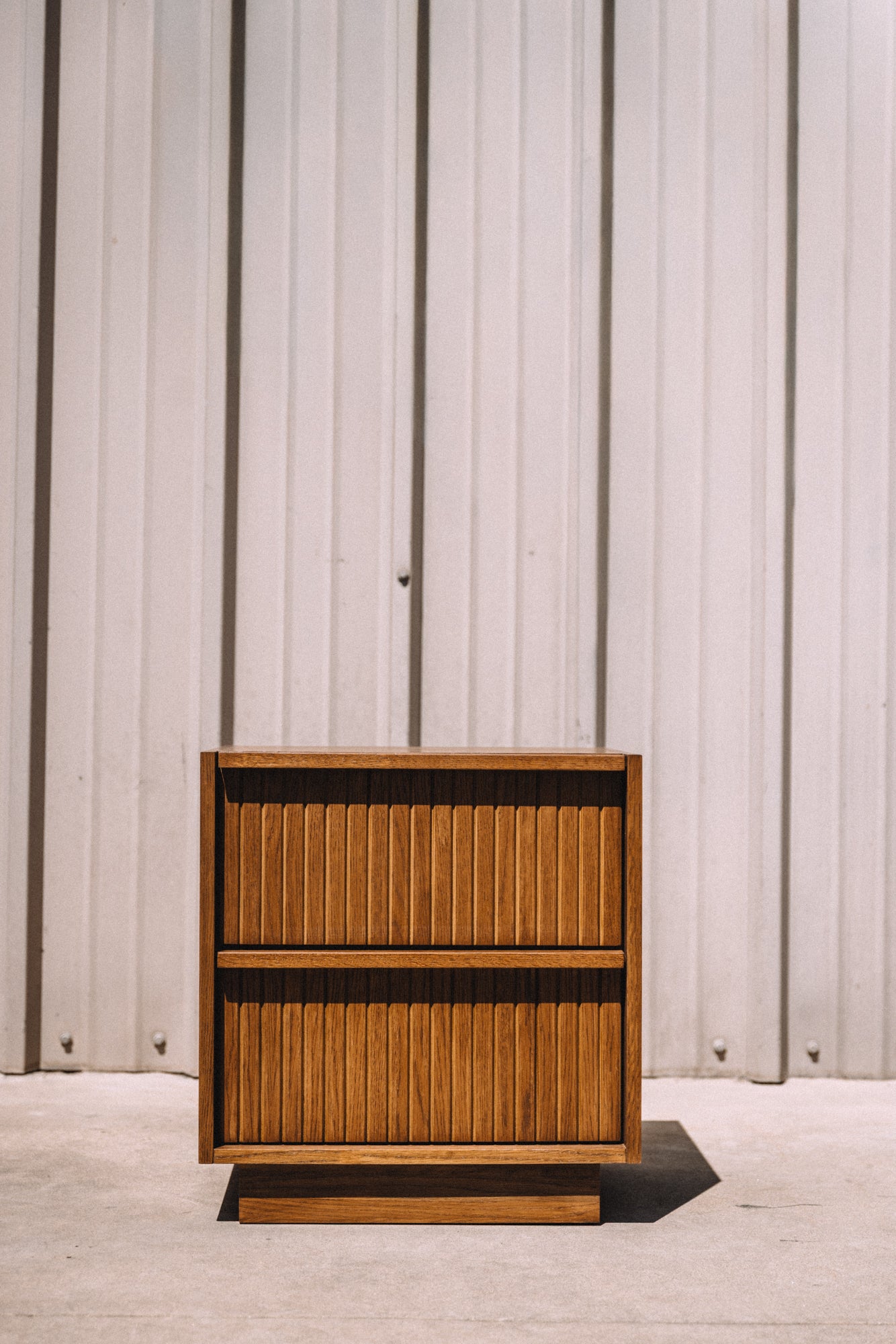 Article Kouva 2-Drawer Nightstand Smoked Oak