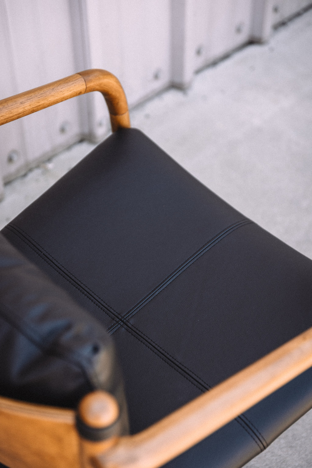 Article Lento 25" Leather Lounge Chair - Black