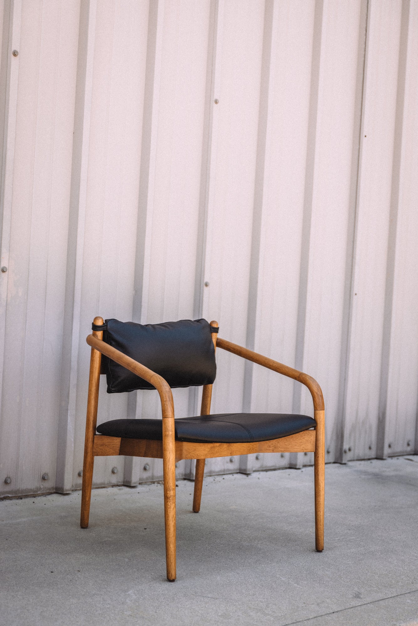 Article Lento 25" Leather Lounge Chair - Black