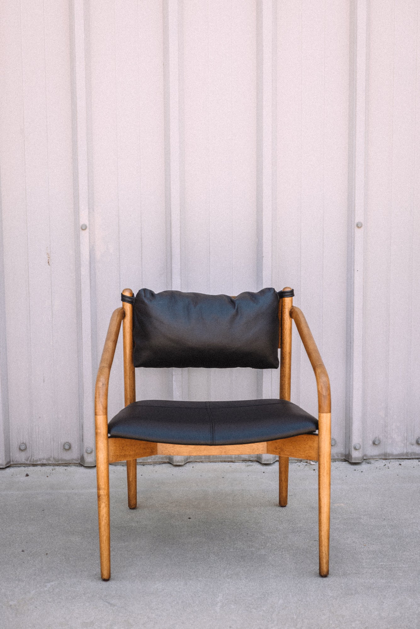 Article Lento 25" Leather Lounge Chair - Black