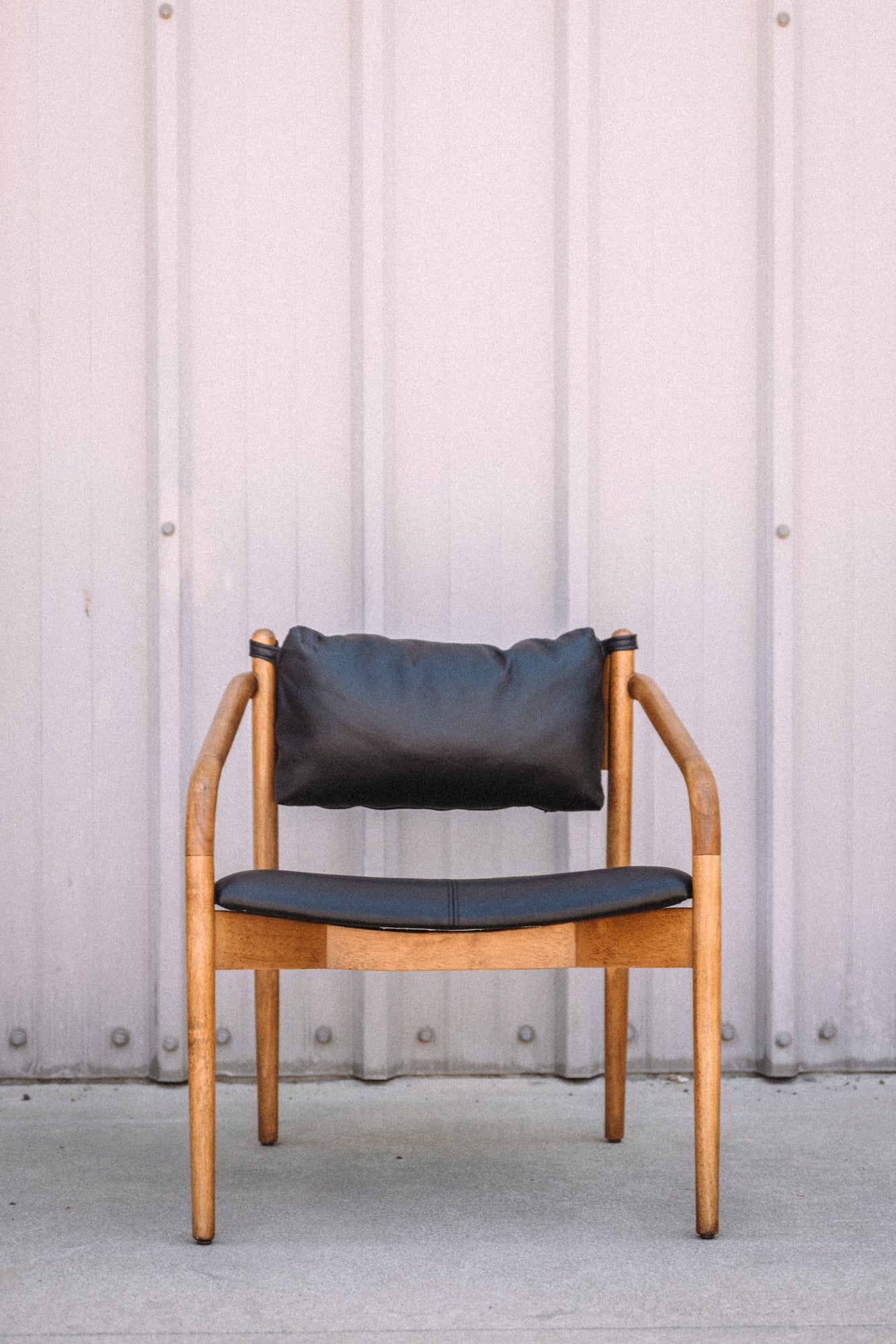 Article Lento 25" Leather Lounge Chair - Black