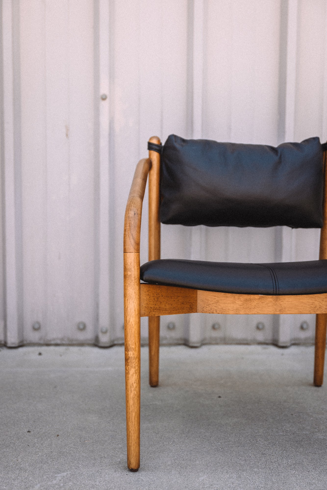 Article Lento 25" Leather Lounge Chair - Black