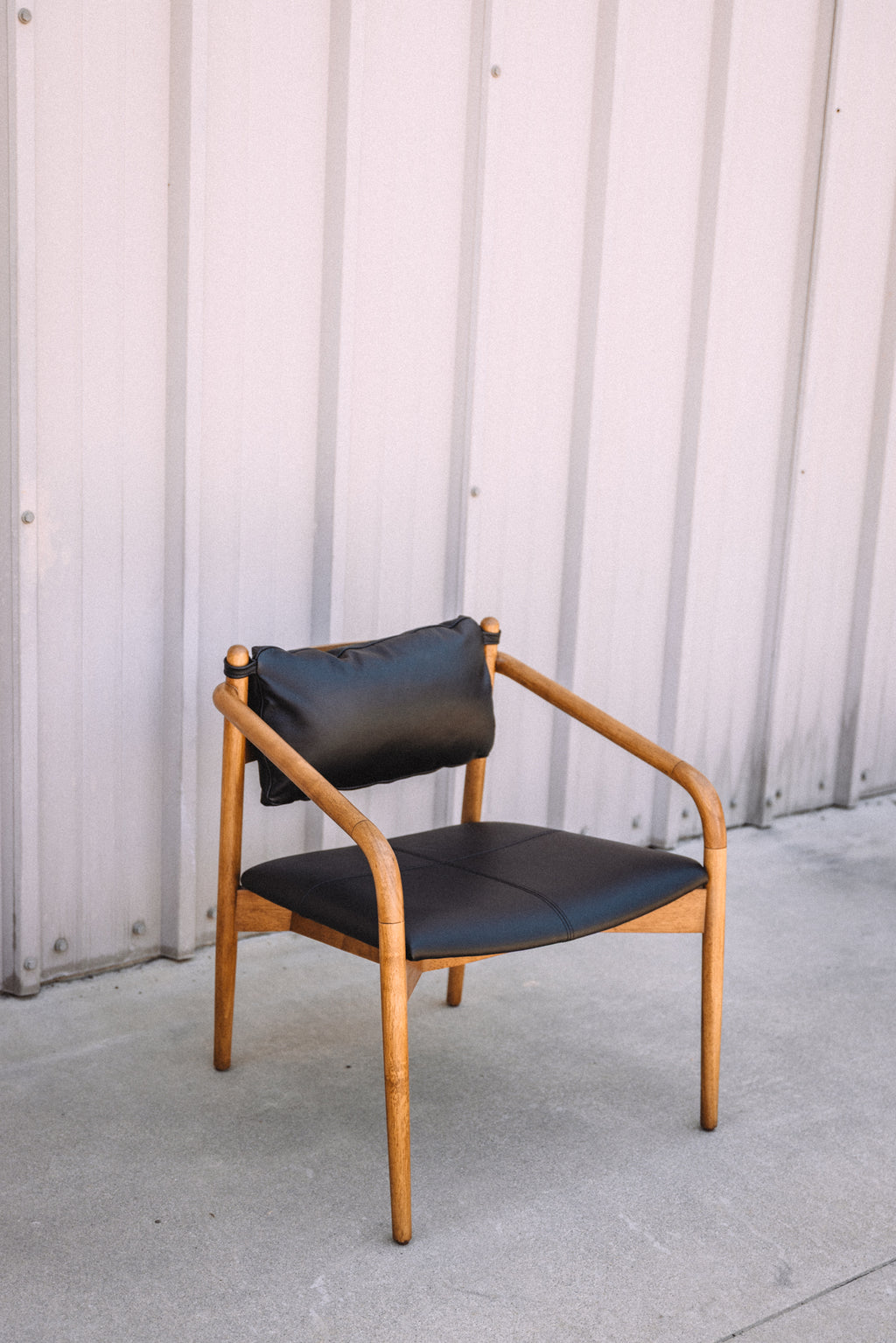 Article Lento 25" Leather Lounge Chair - Black
