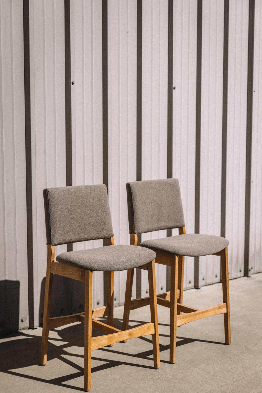 Article Nosh Counter Stool - Oak And Ratine Brown (Set of 4)