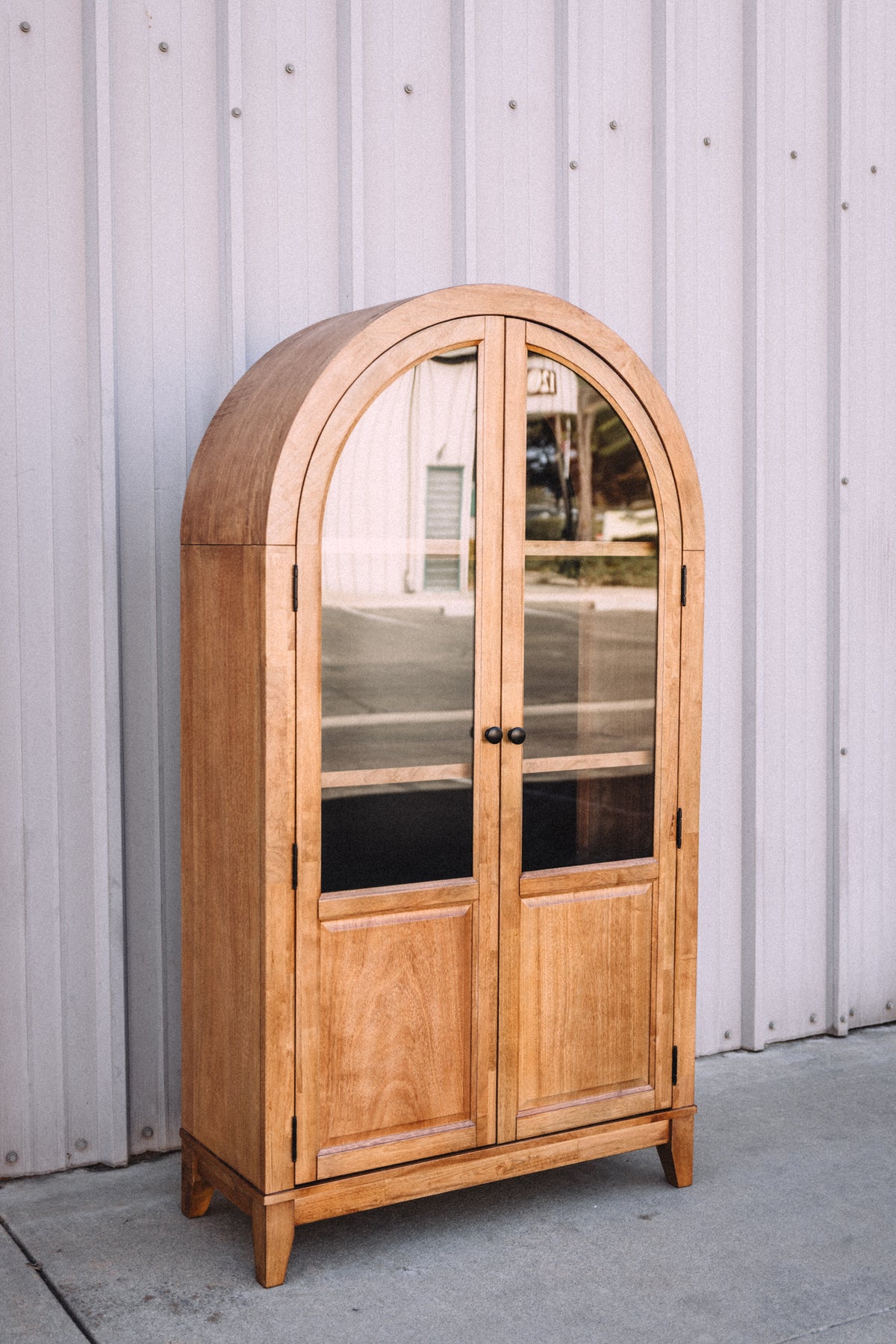 Lola Cabinet