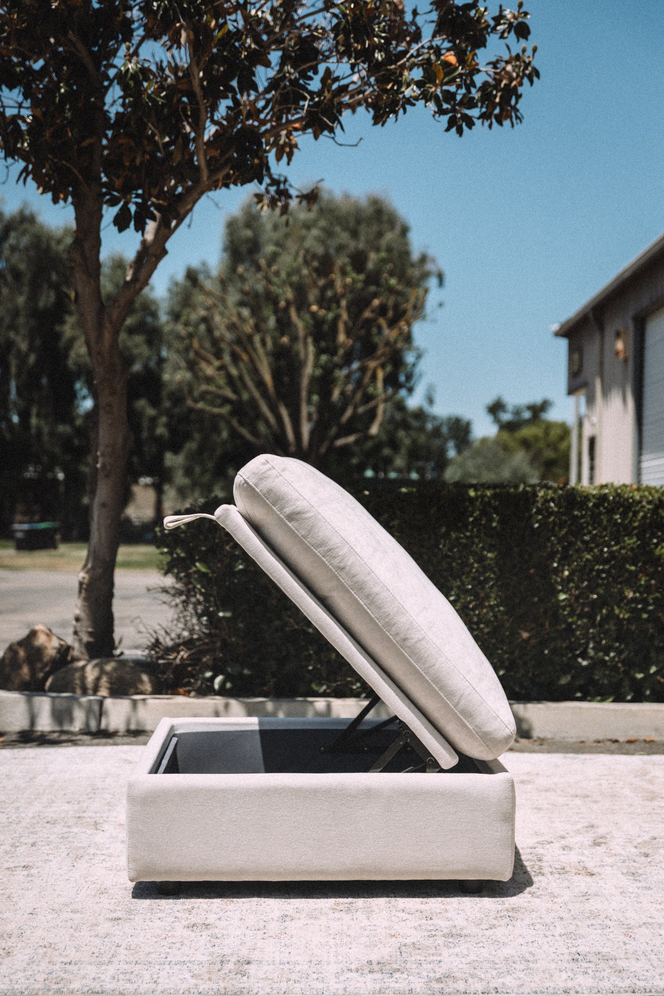 Luxe Cloud Storage Ottoman