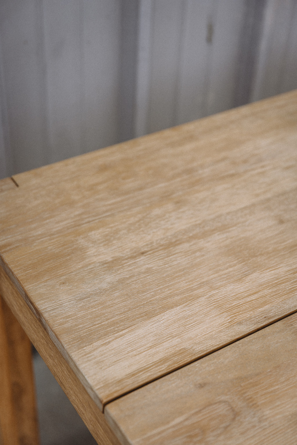 Mopio Logan Solid Wood Extendable Dining Table
