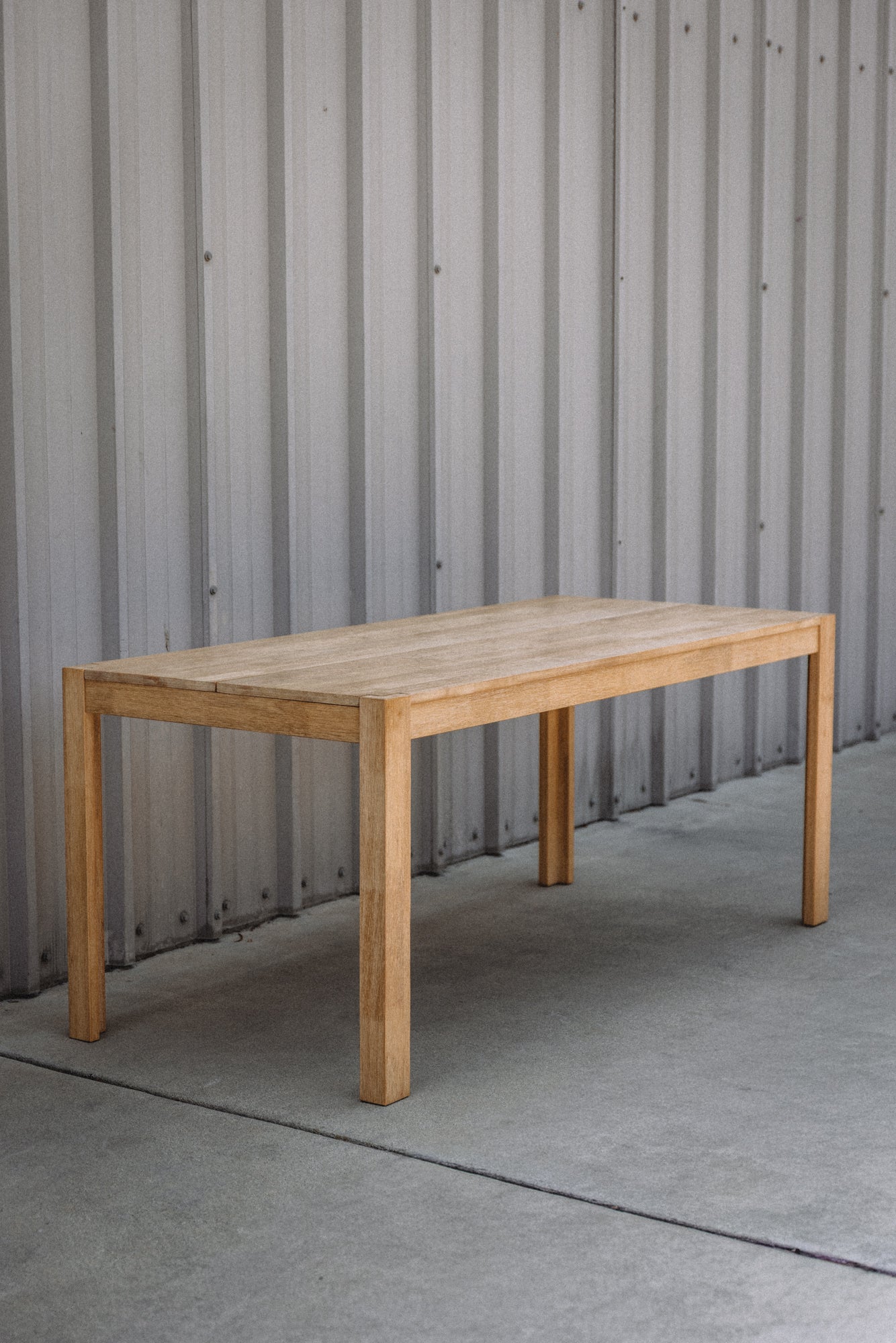 Mopio Logan Solid Wood Extendable Dining Table
