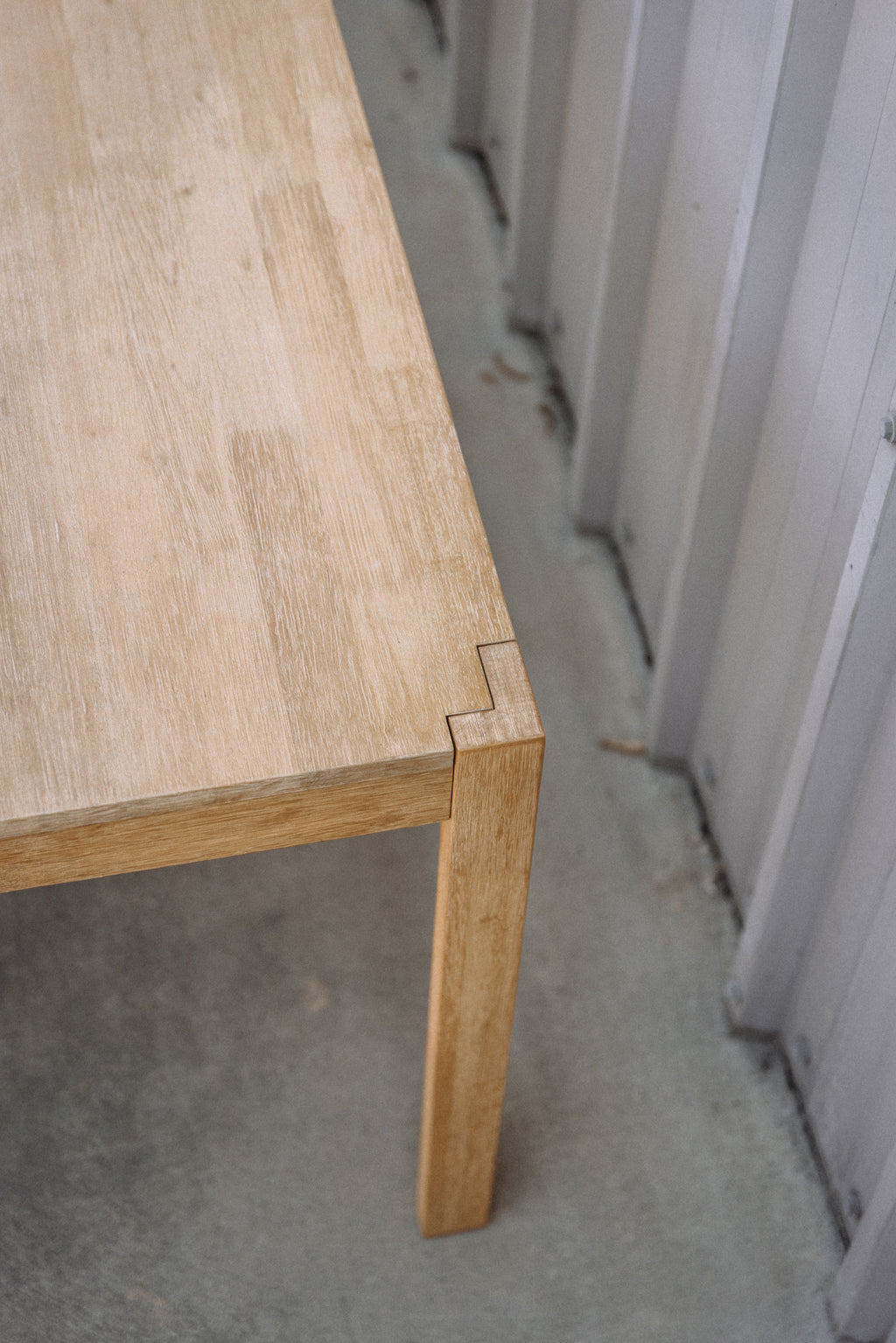 Mopio Logan Solid Wood Extendable Dining Table
