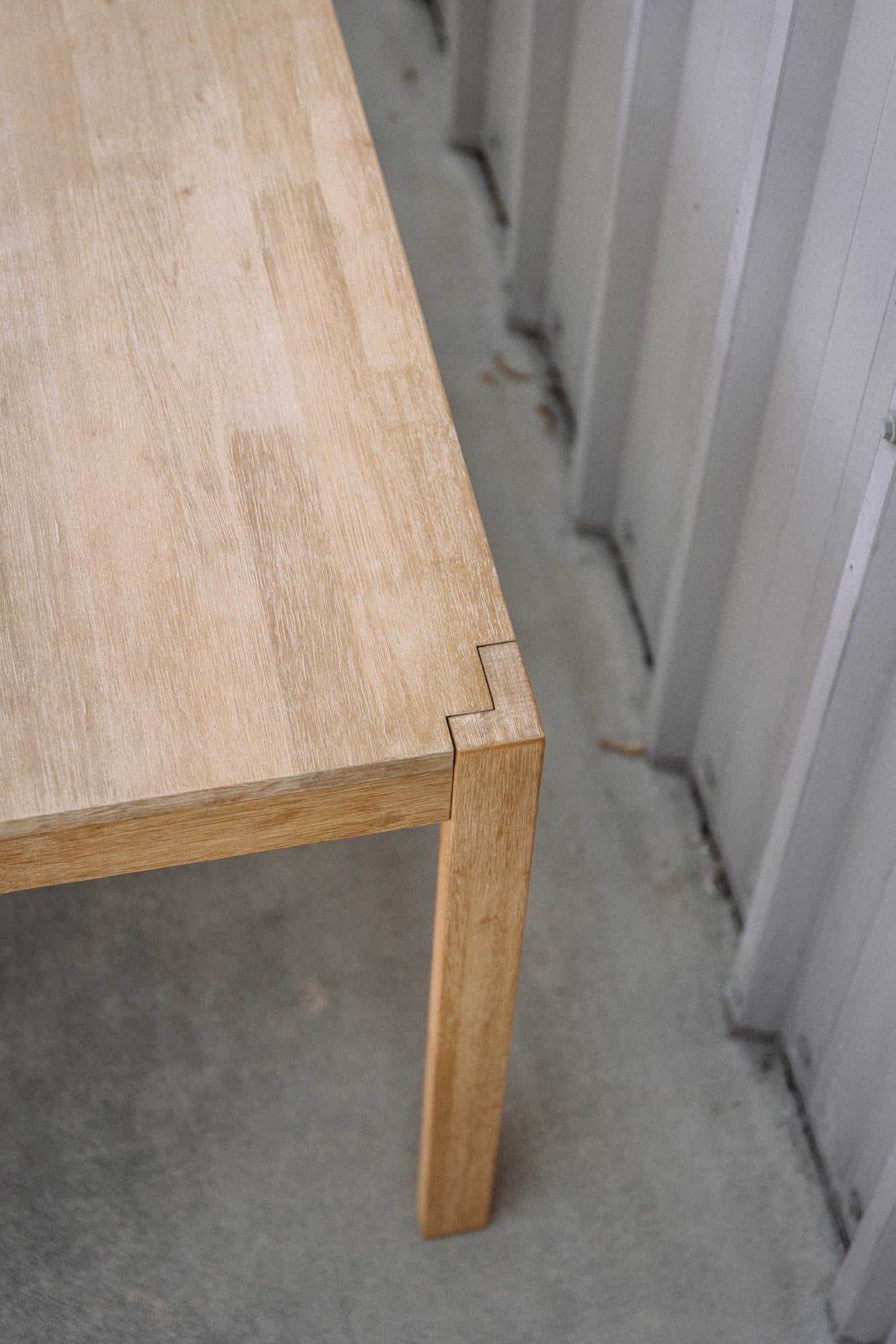 Mopio Logan Solid Wood Extendable Dining Table